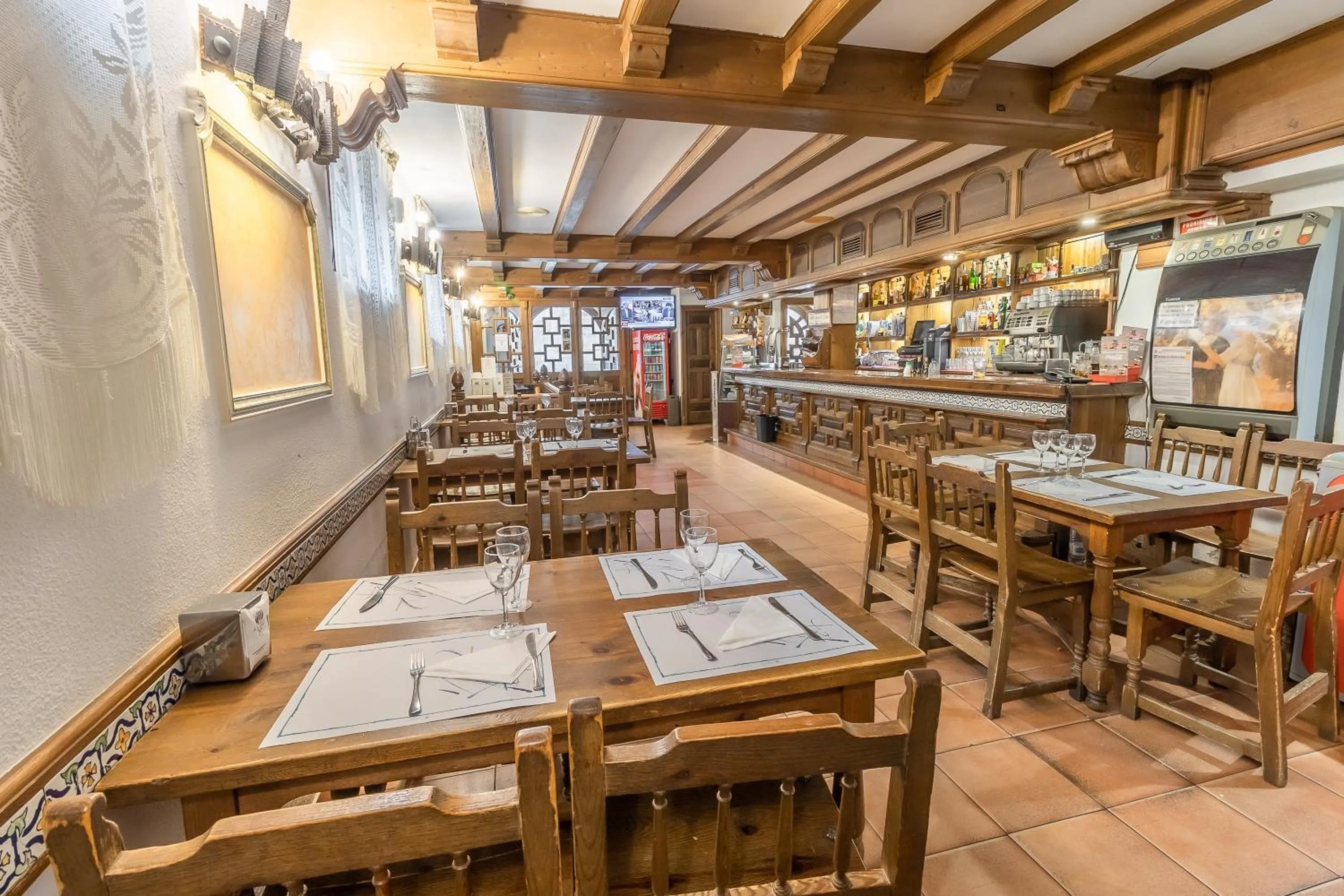 Restaurant/places to eat in Hotel Santo Domingo de Silos