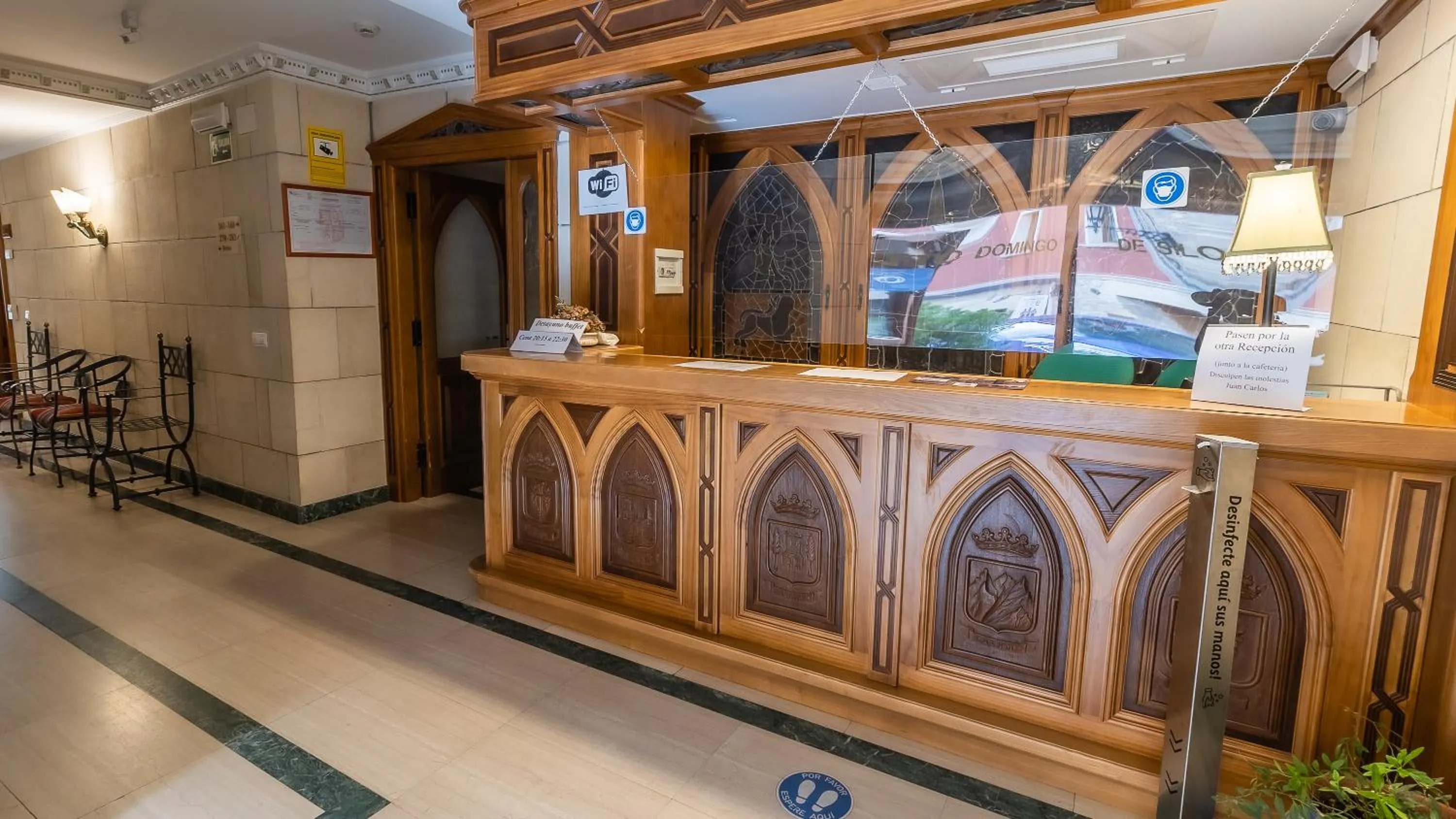 Lobby or reception in Hotel Santo Domingo de Silos