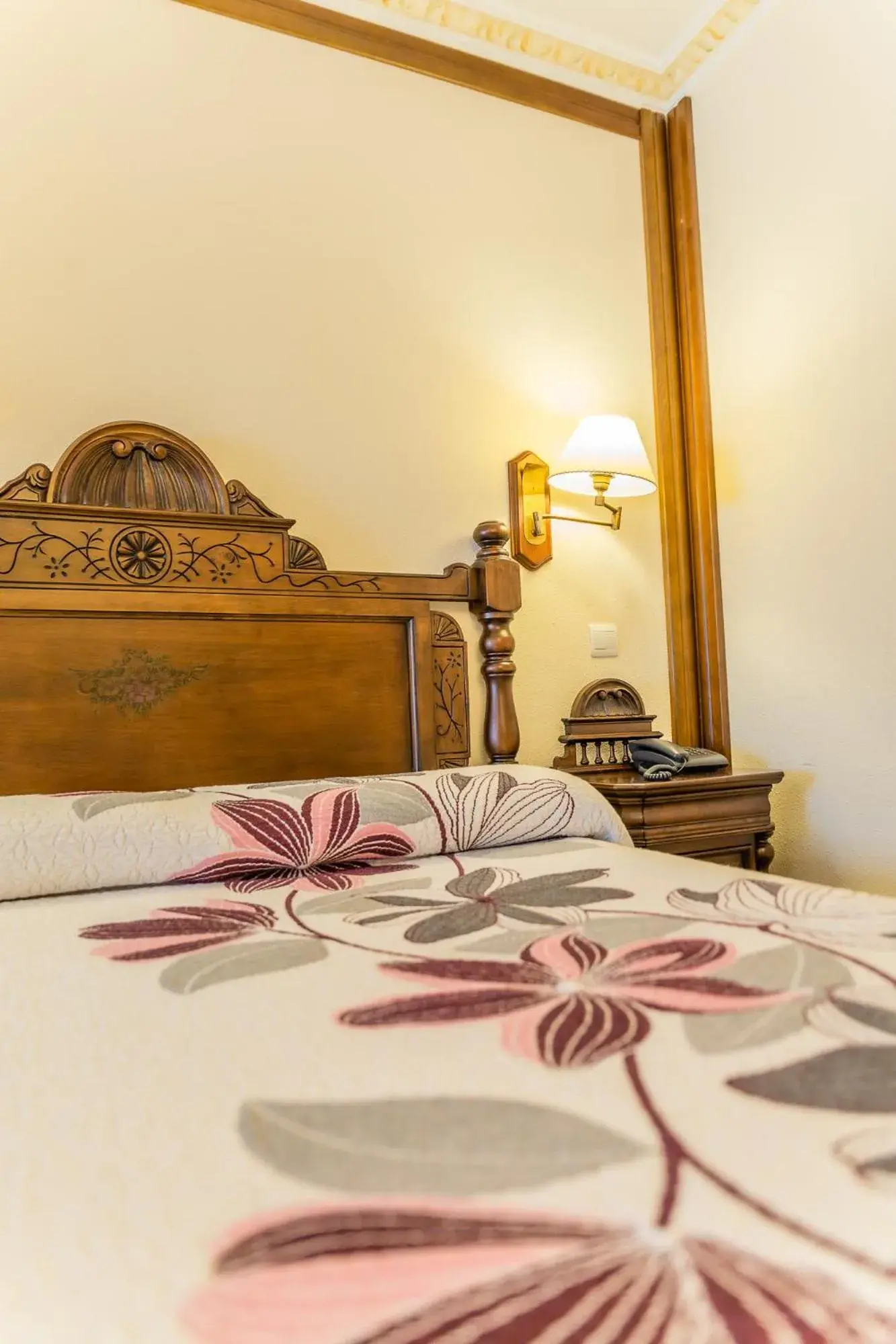 Bedroom, Bed in Hotel Santo Domingo de Silos Bedroom, Bed in Hotel Santo Domingo de Silos