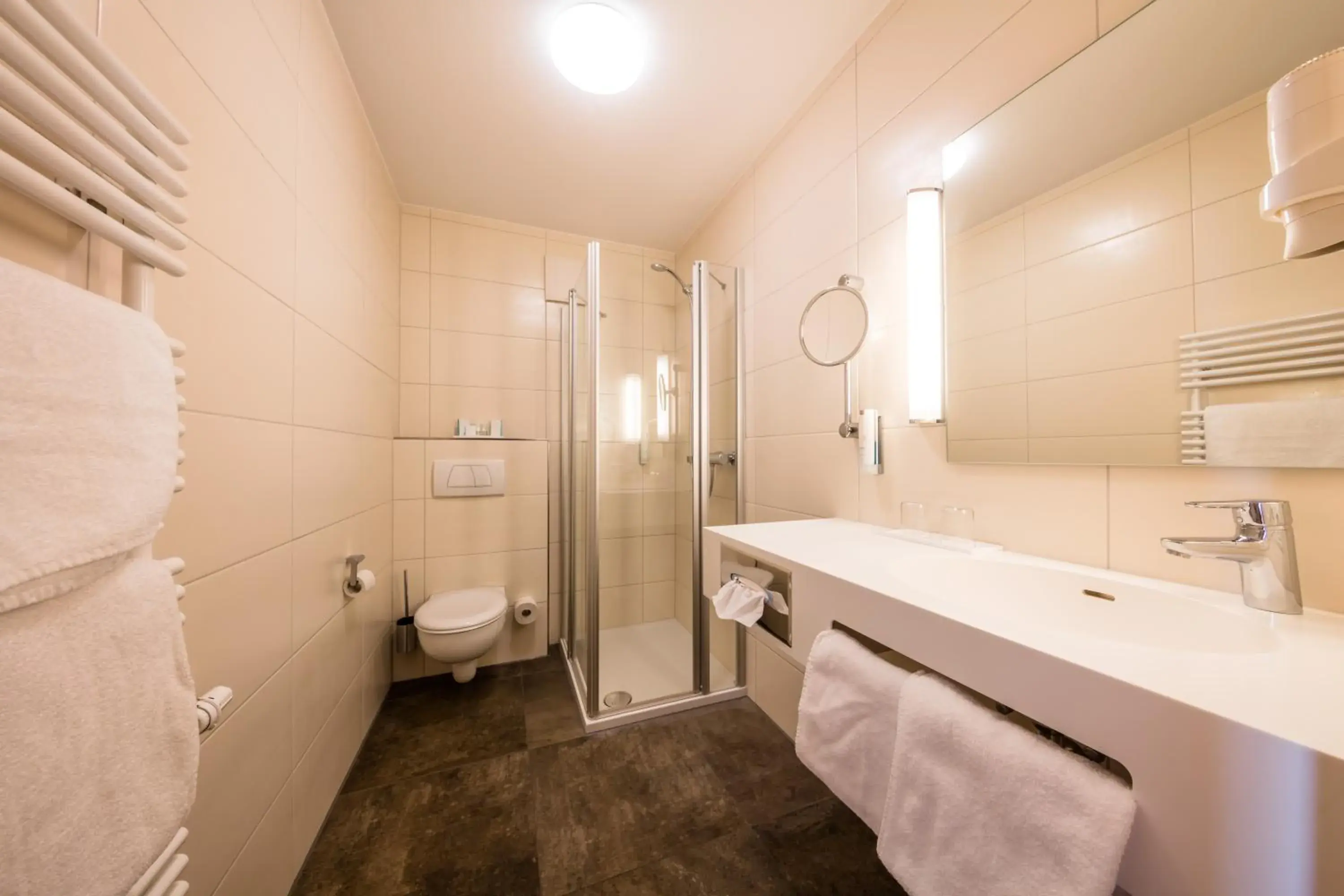 Bathroom in Landhotel Endhart