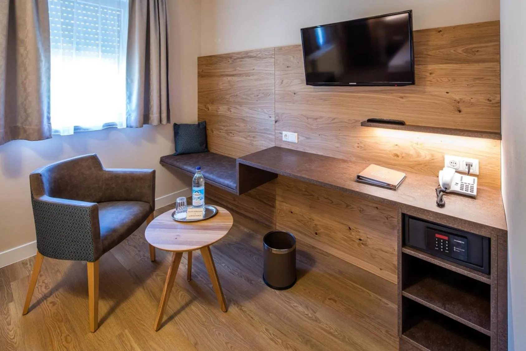 Photo of the whole room in Landhotel Endhart