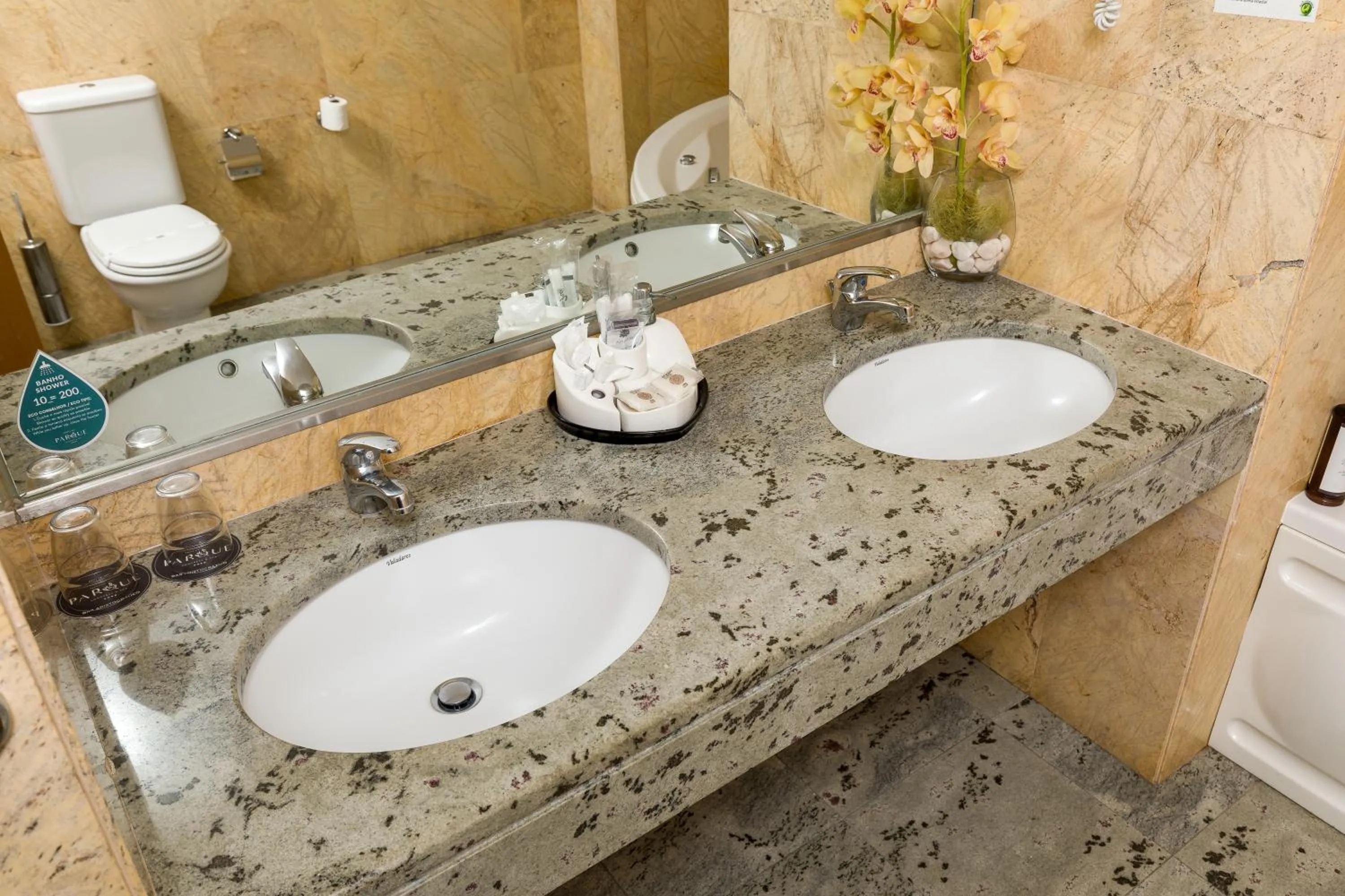 Bathroom in Hotel Do Parque - Congress & SPA