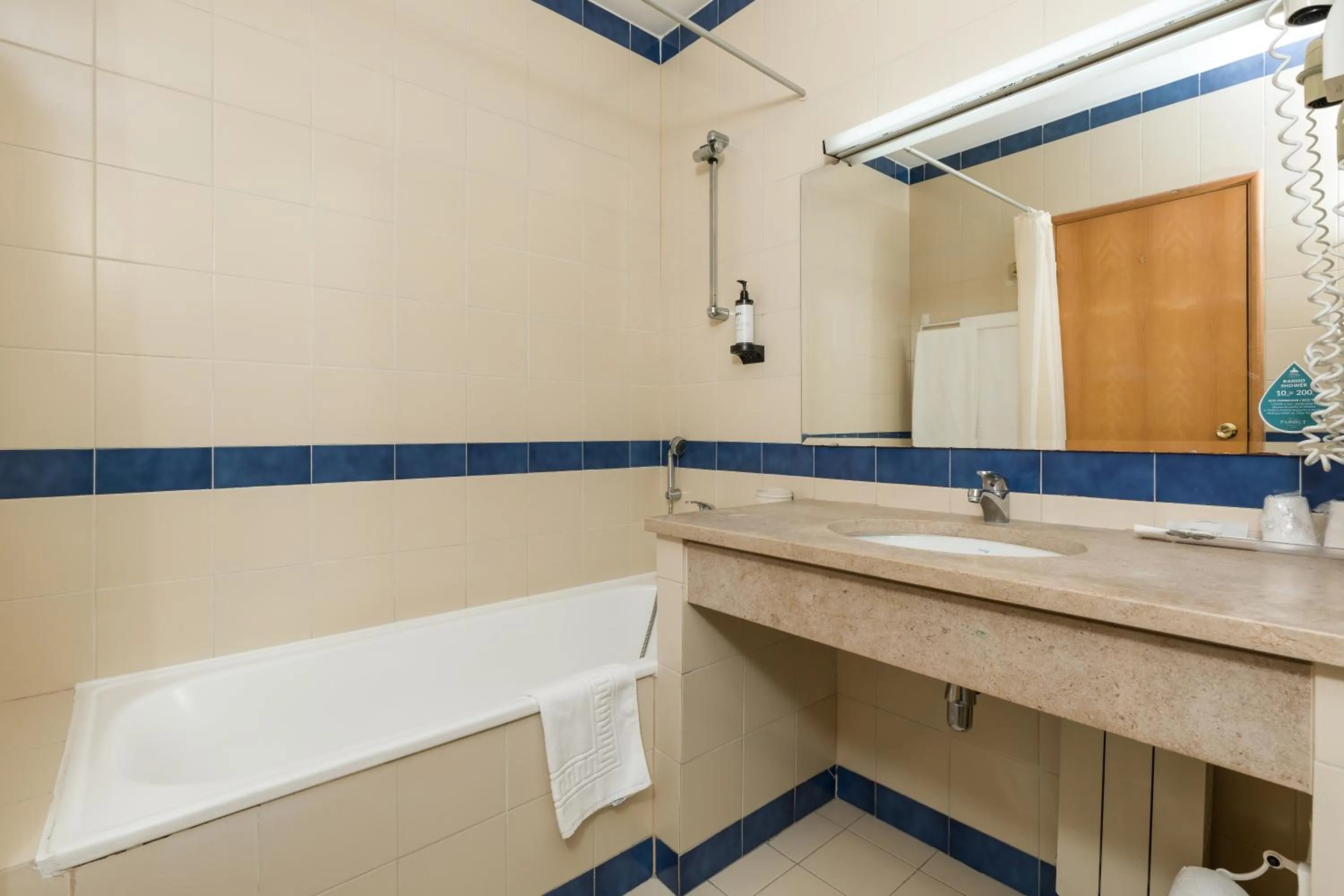 Bathroom in Hotel Do Parque - Congress & SPA