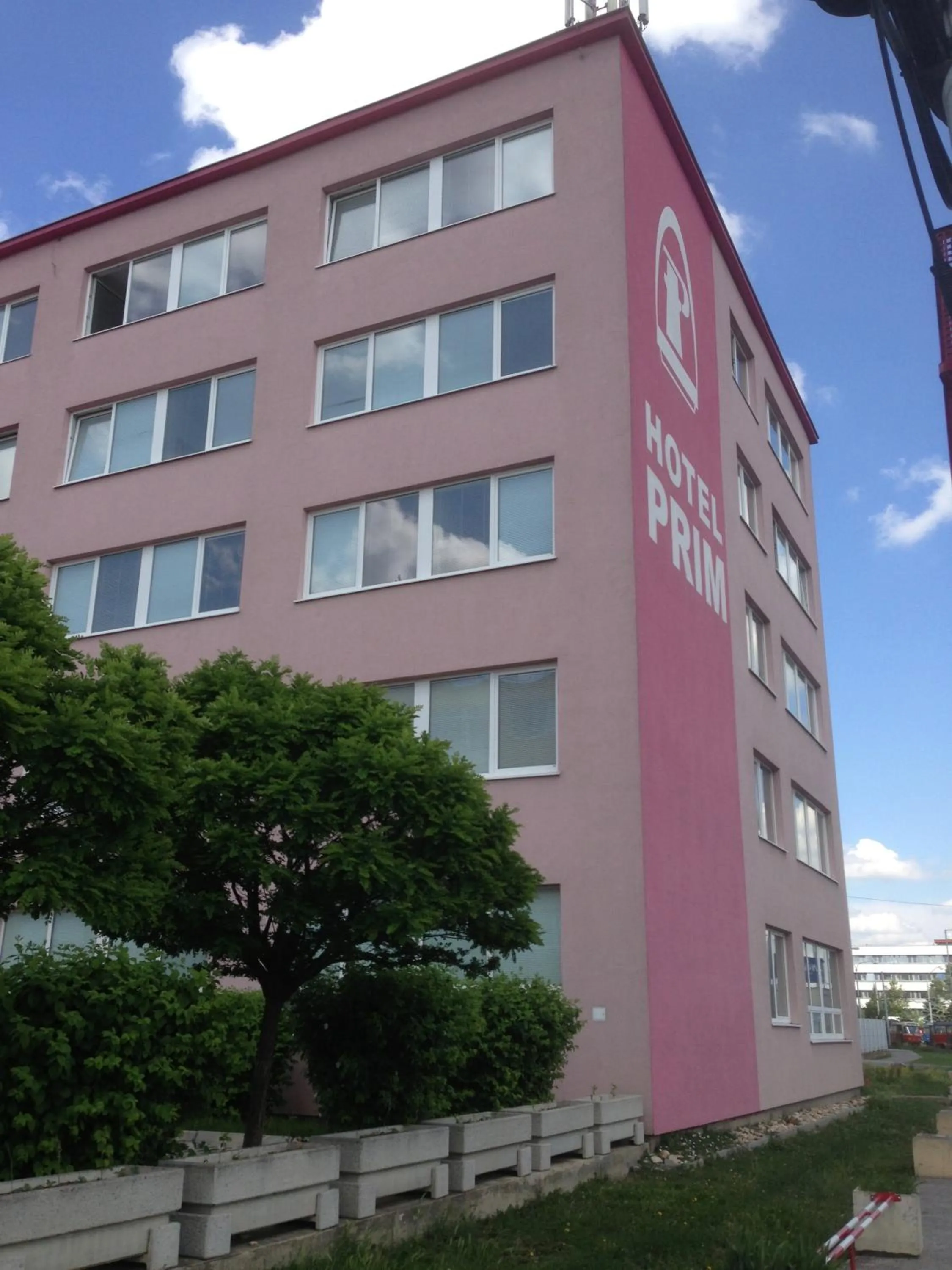 Property building in Hotel Prim