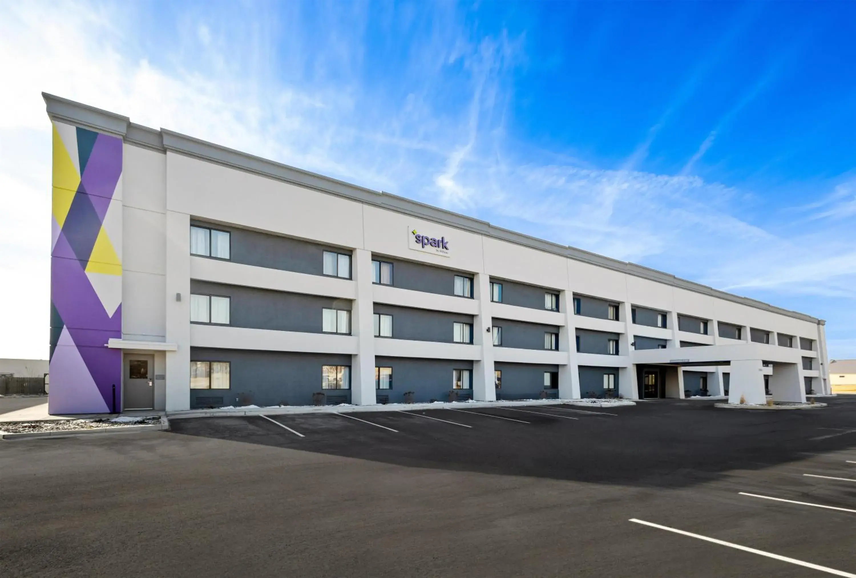 Property building in Spark By Hilton Fort Wayne Property building in Spark By Hilton Fort Wayne