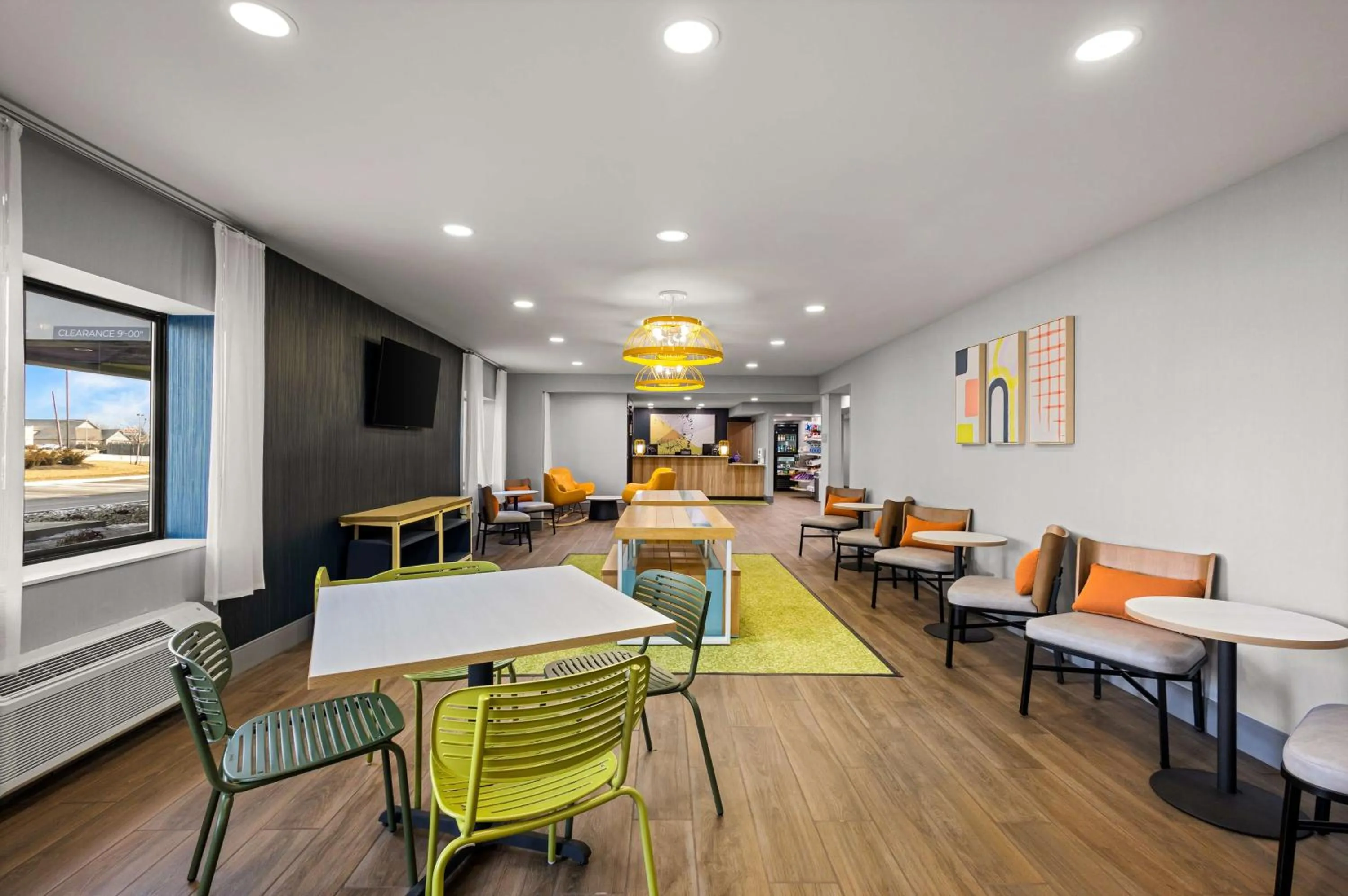 Seating area, Restaurant/Places to Eat in FORT Inn