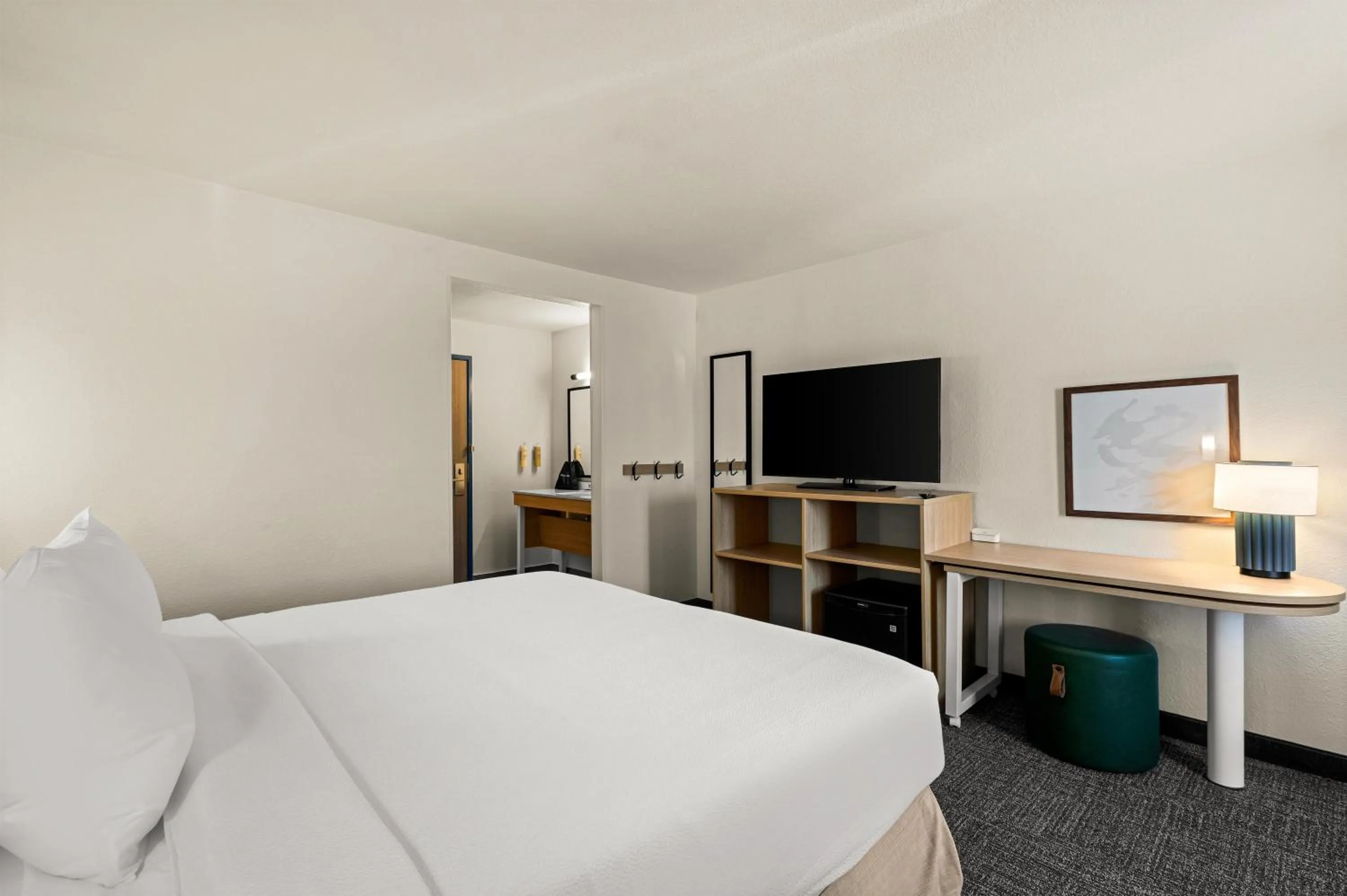 Bed in Spark By Hilton Fort Wayne