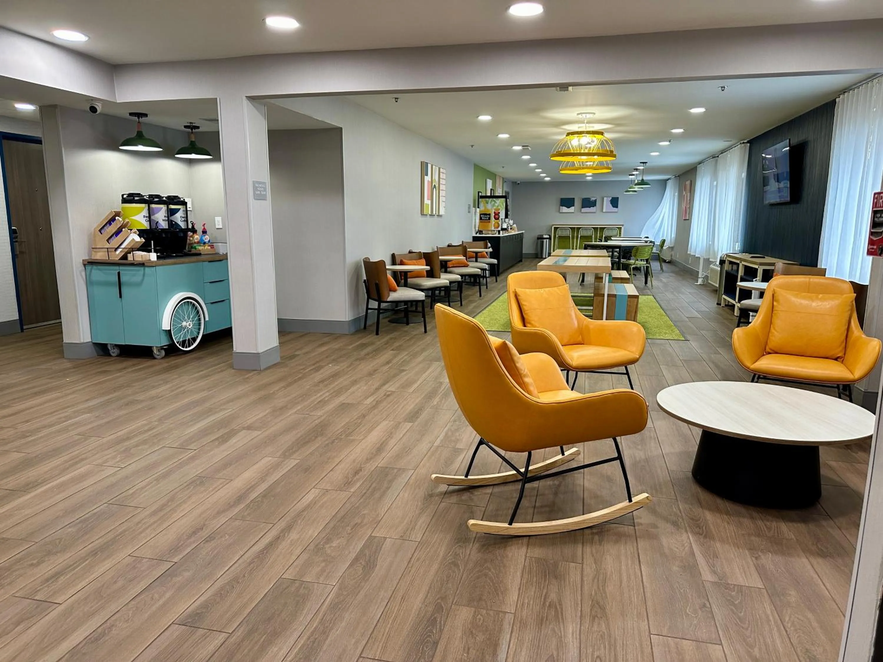 Property building in FORT Inn