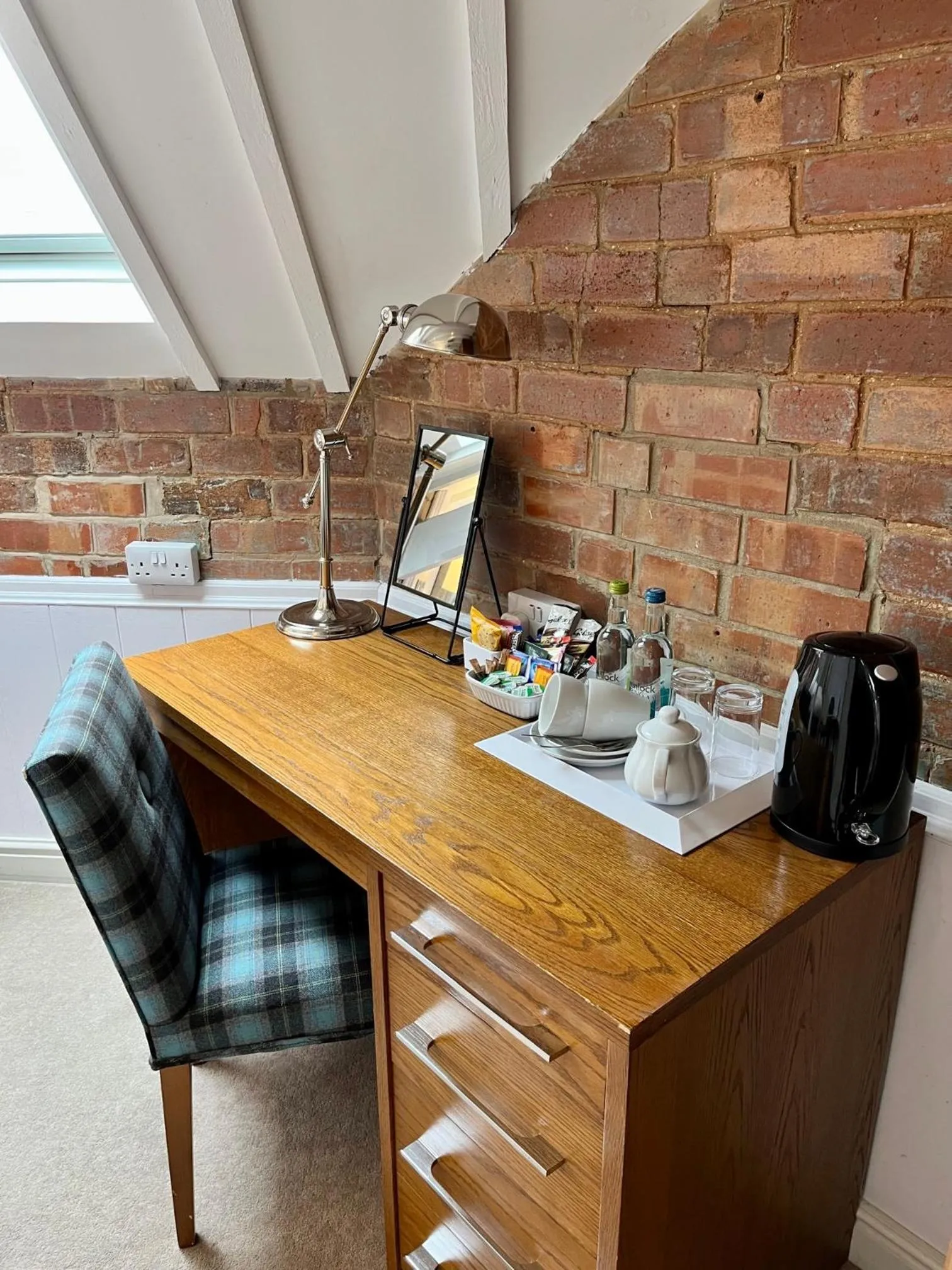 Castle Hotel & Apartments