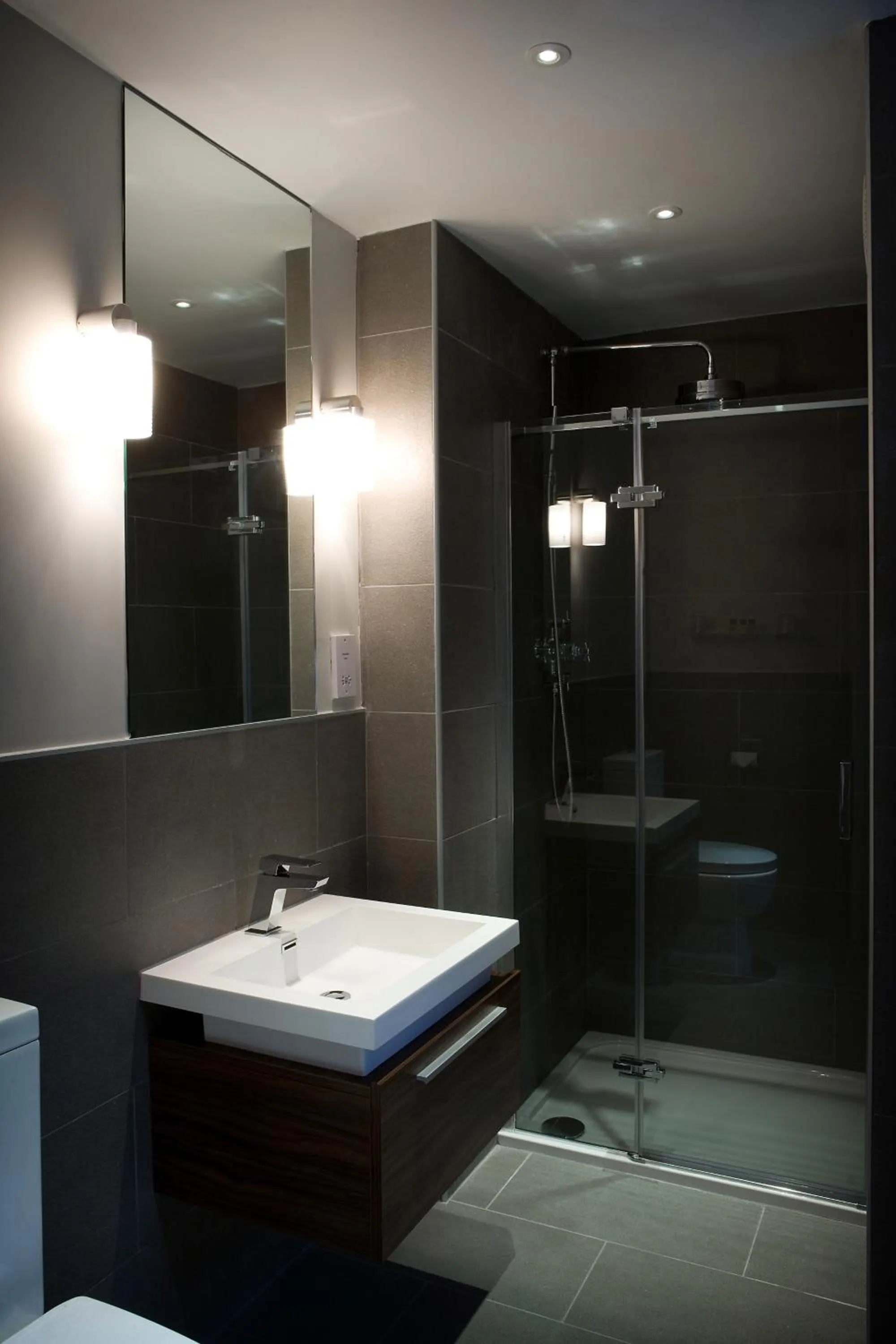 Bathroom in Castle Hotel & Apartments