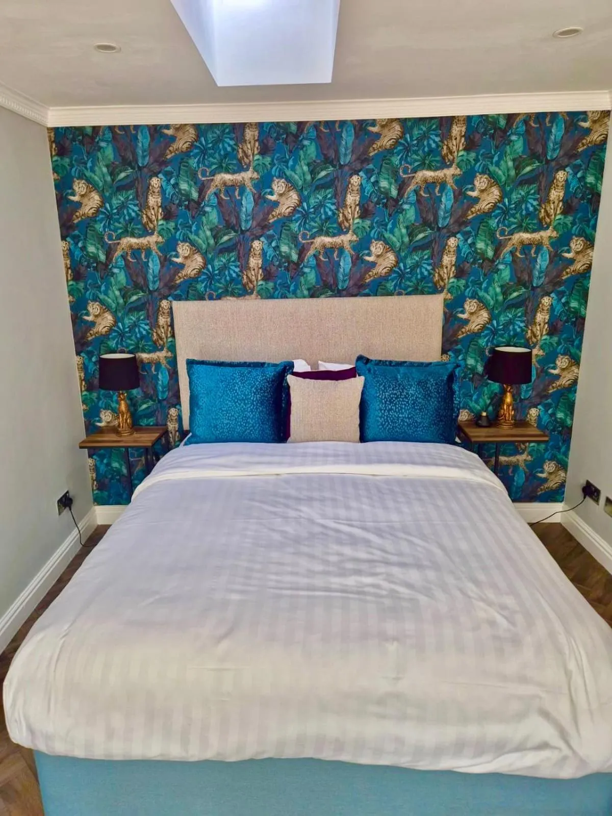 Bed in Castle Hotel & Apartments