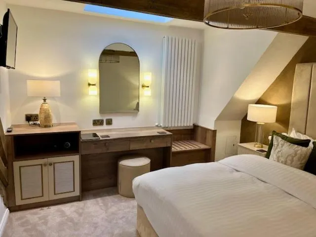 Bed in Castle Hotel & Apartments