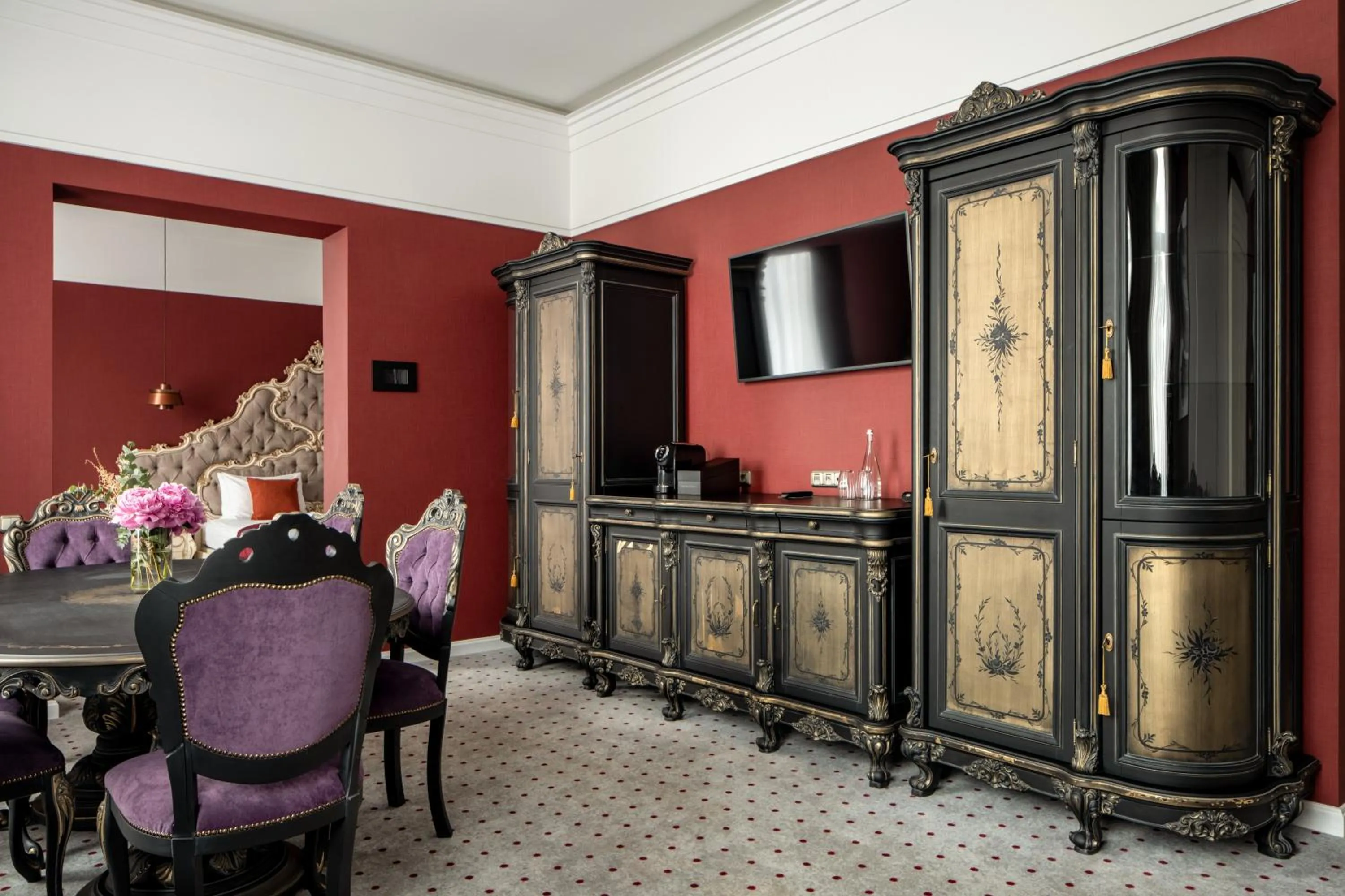 Living room in Grand Hotel Lviv Casino & Spa