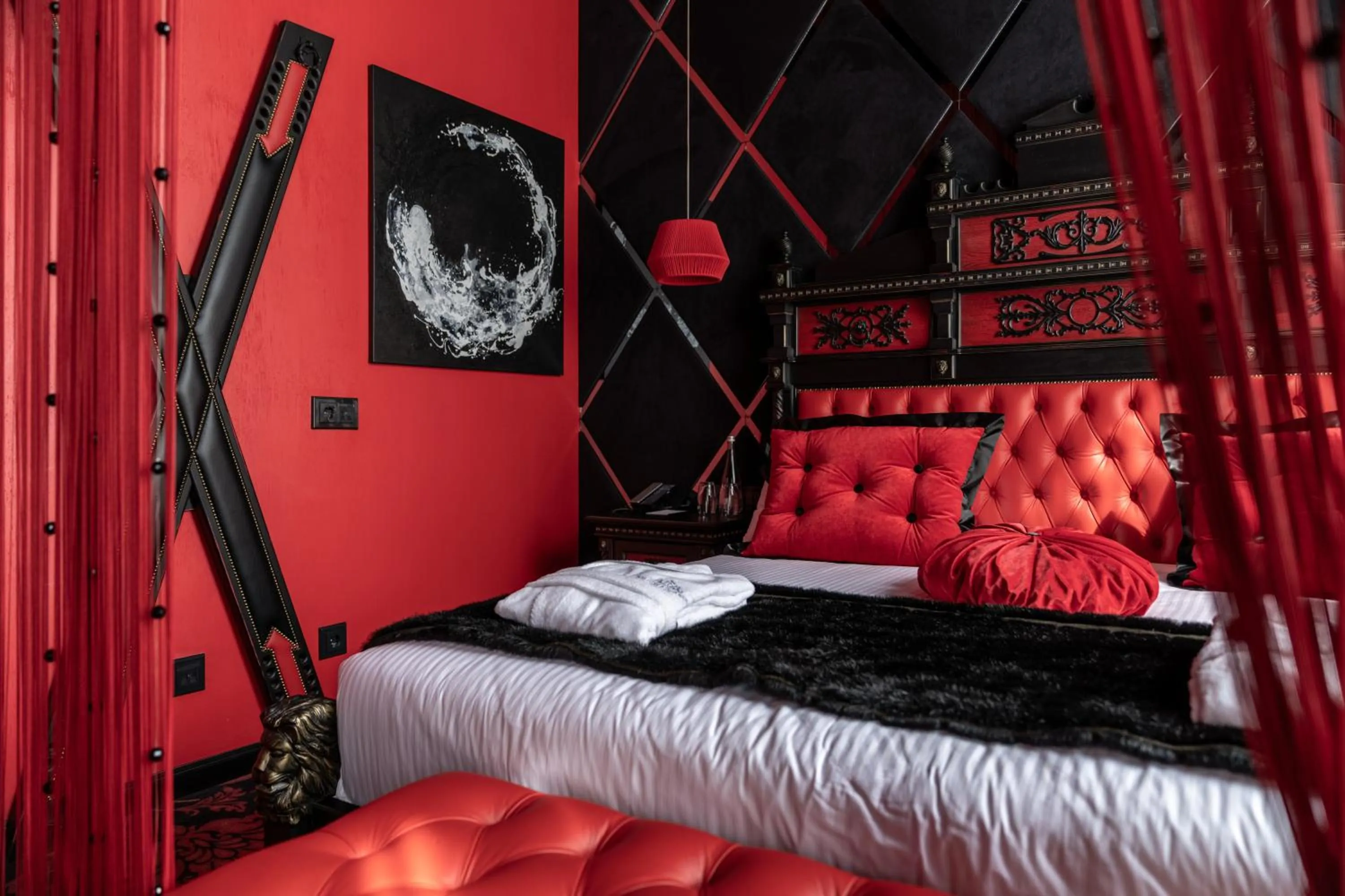 Bed in Grand Hotel Lviv Casino & Spa