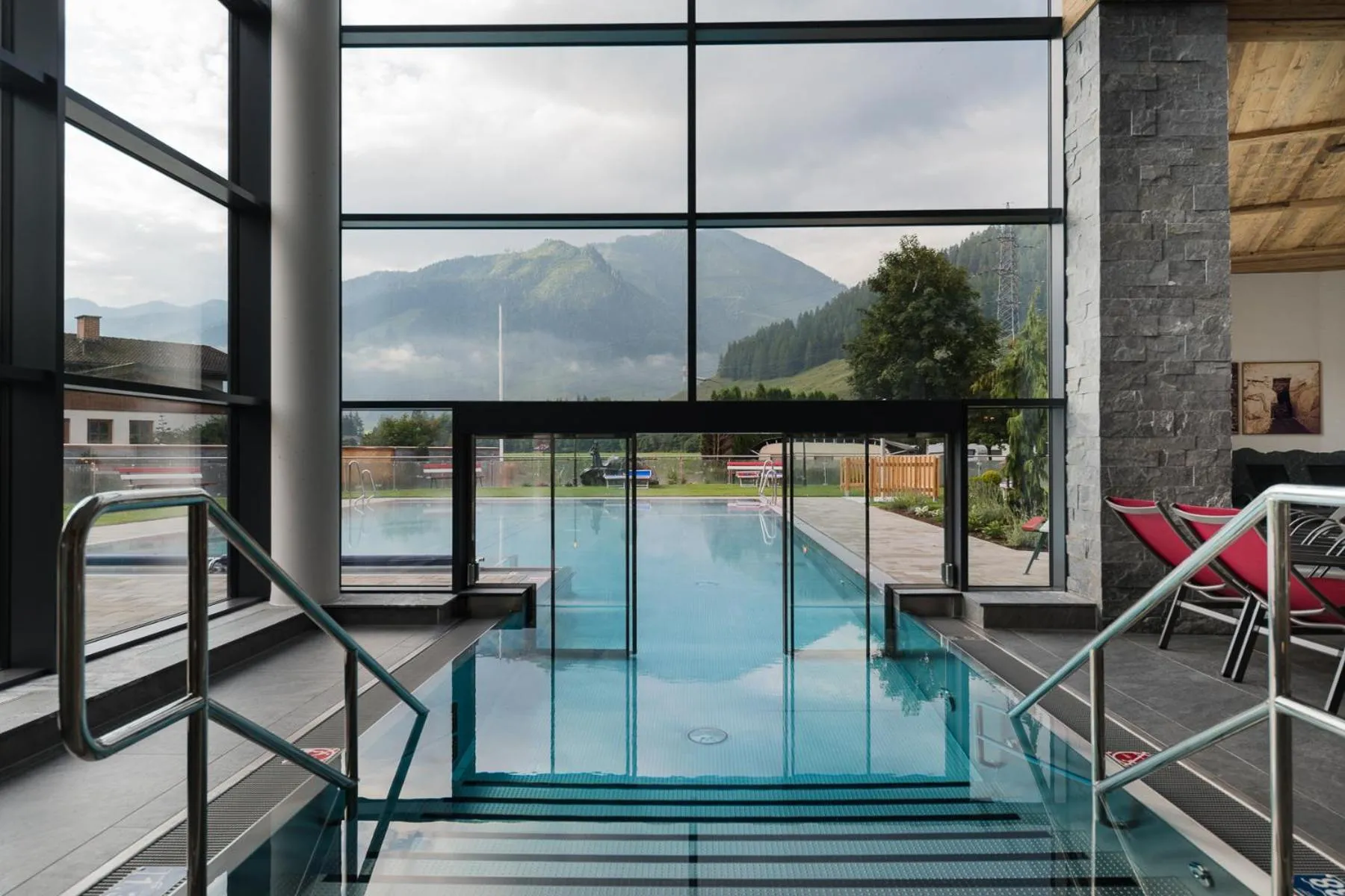 Swimming pool in Woferlgut - Wellness & Sport