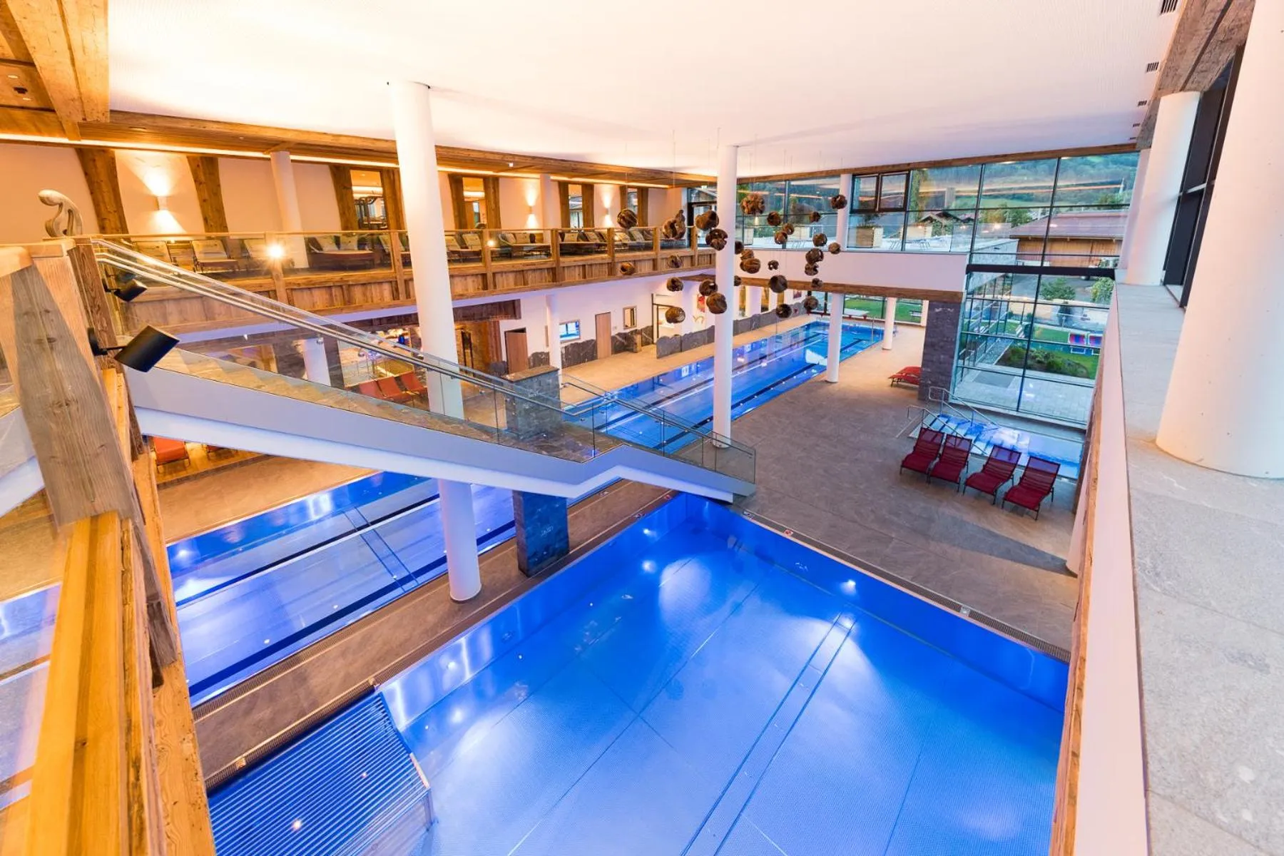 Pool view in Woferlgut - Wellness & Sport