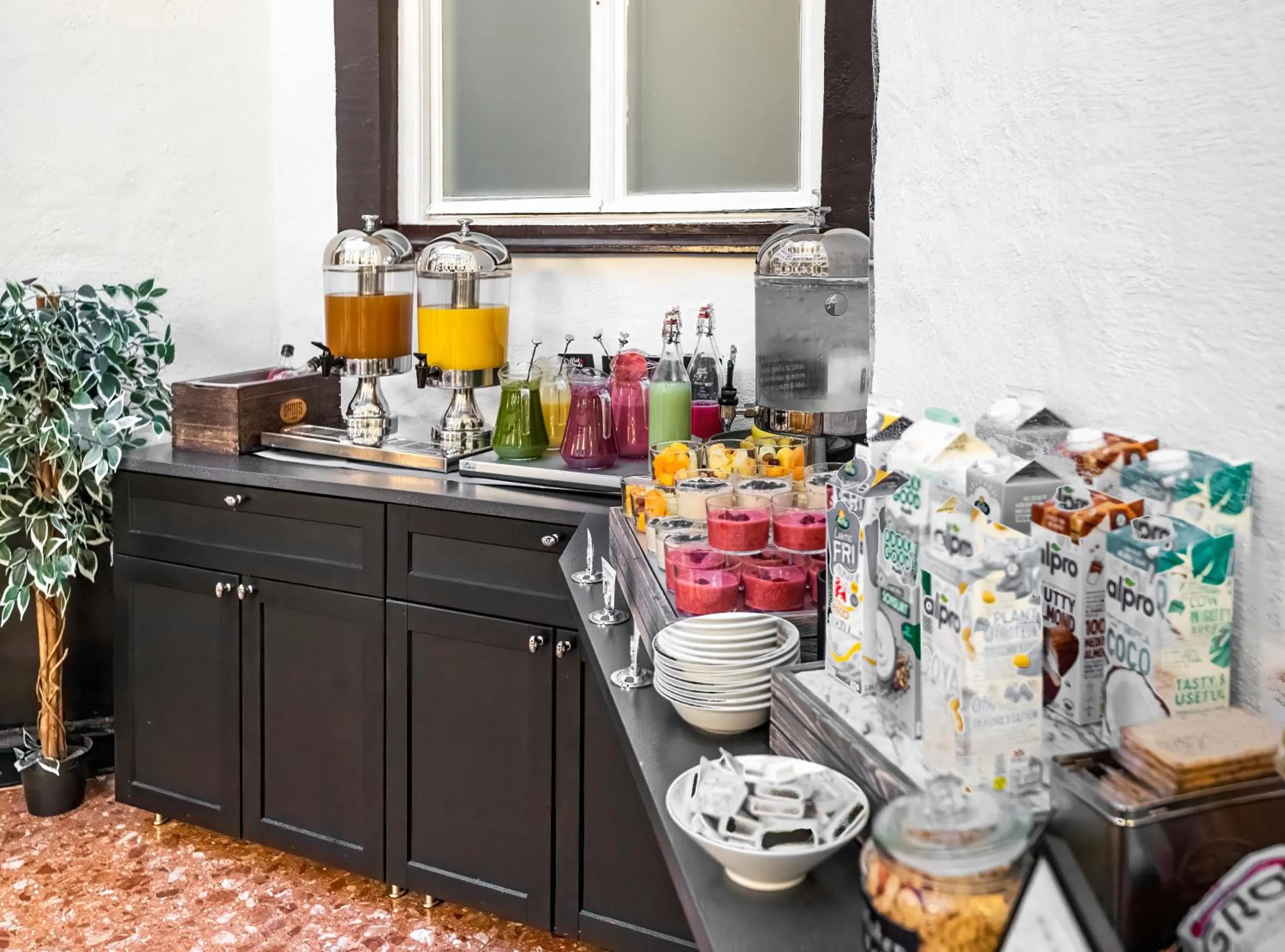 Breakfast in Best Western Hotel Bentleys