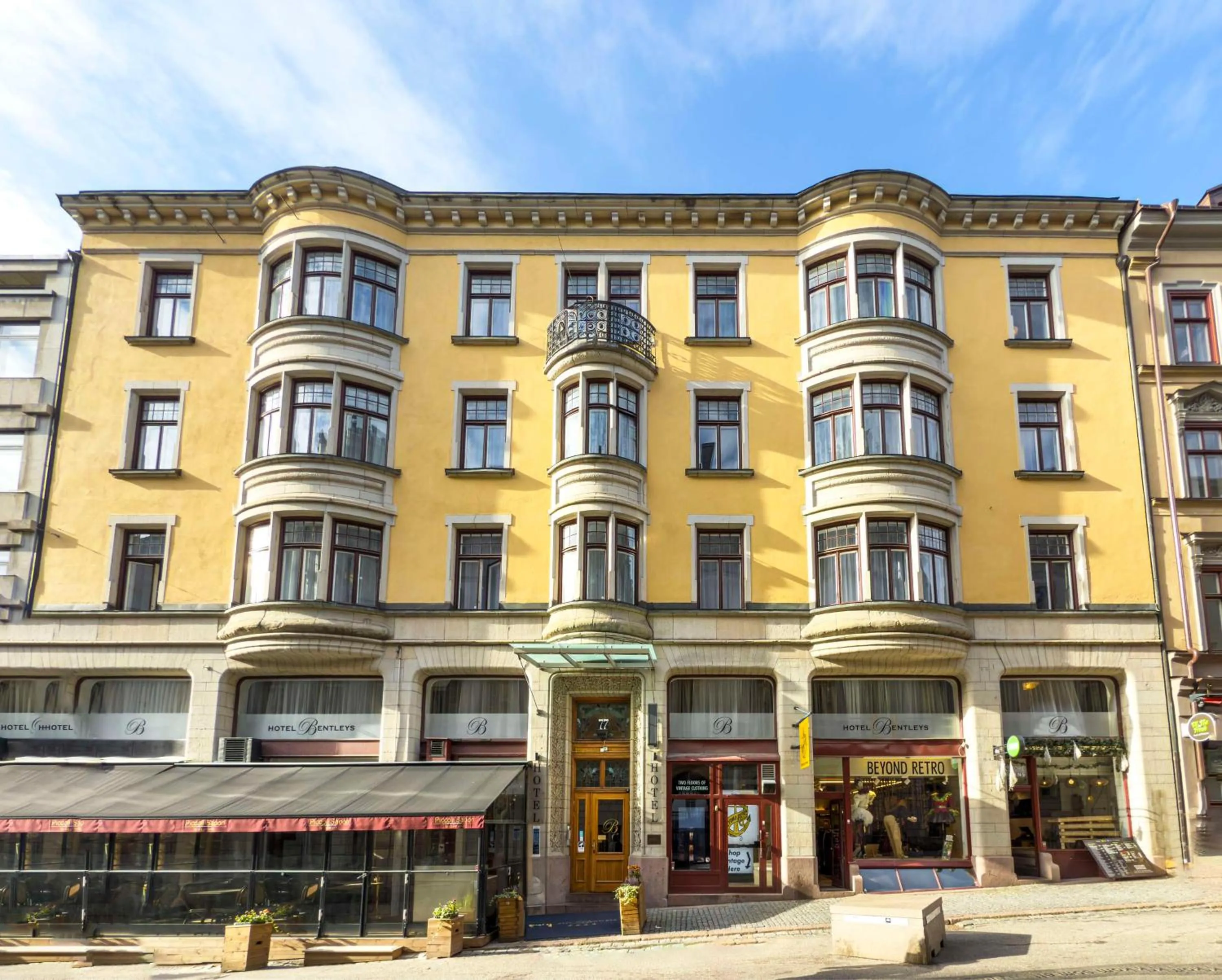 Property building in Best Western Hotel Bentleys