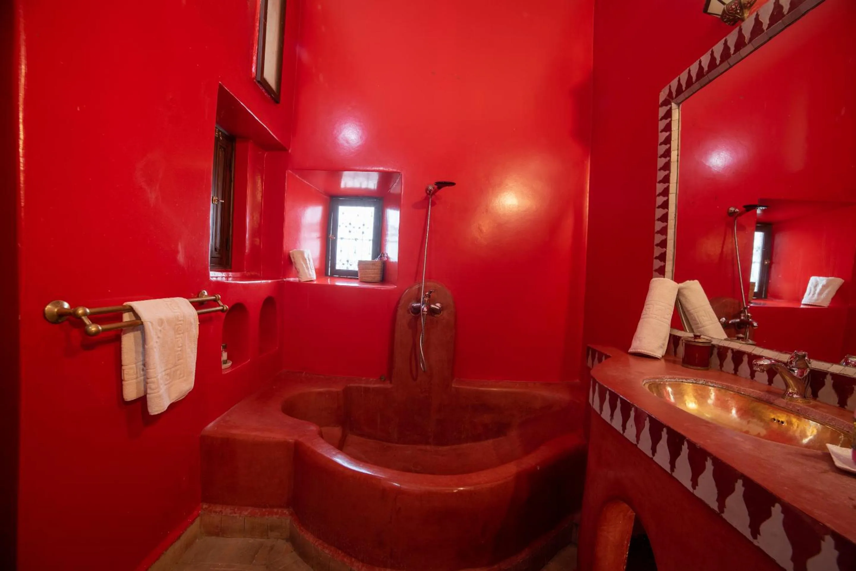Bathroom in Riad Le Jardin de Lea, Suites & Spa
