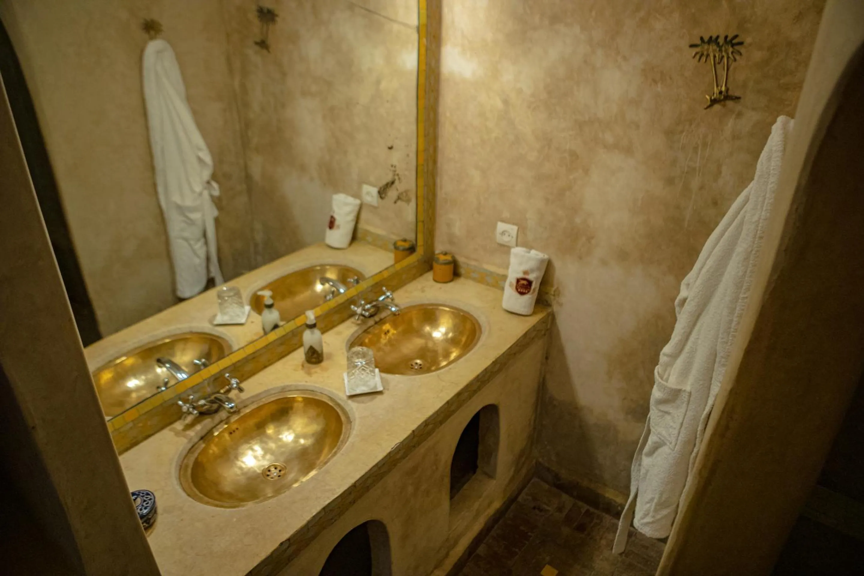 Bathroom in Riad Le Jardin de Lea, Suites & Spa