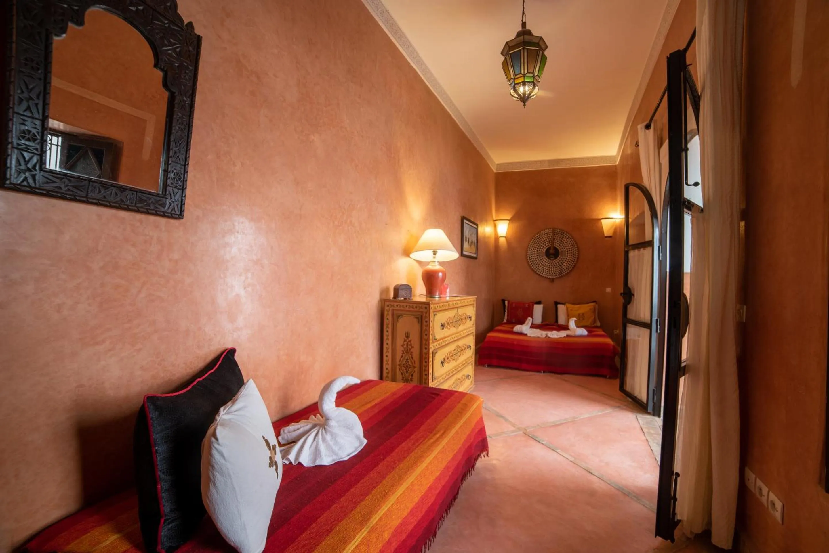Bedroom, Bed in Riad Le Jardin de Lea, Suites & Spa