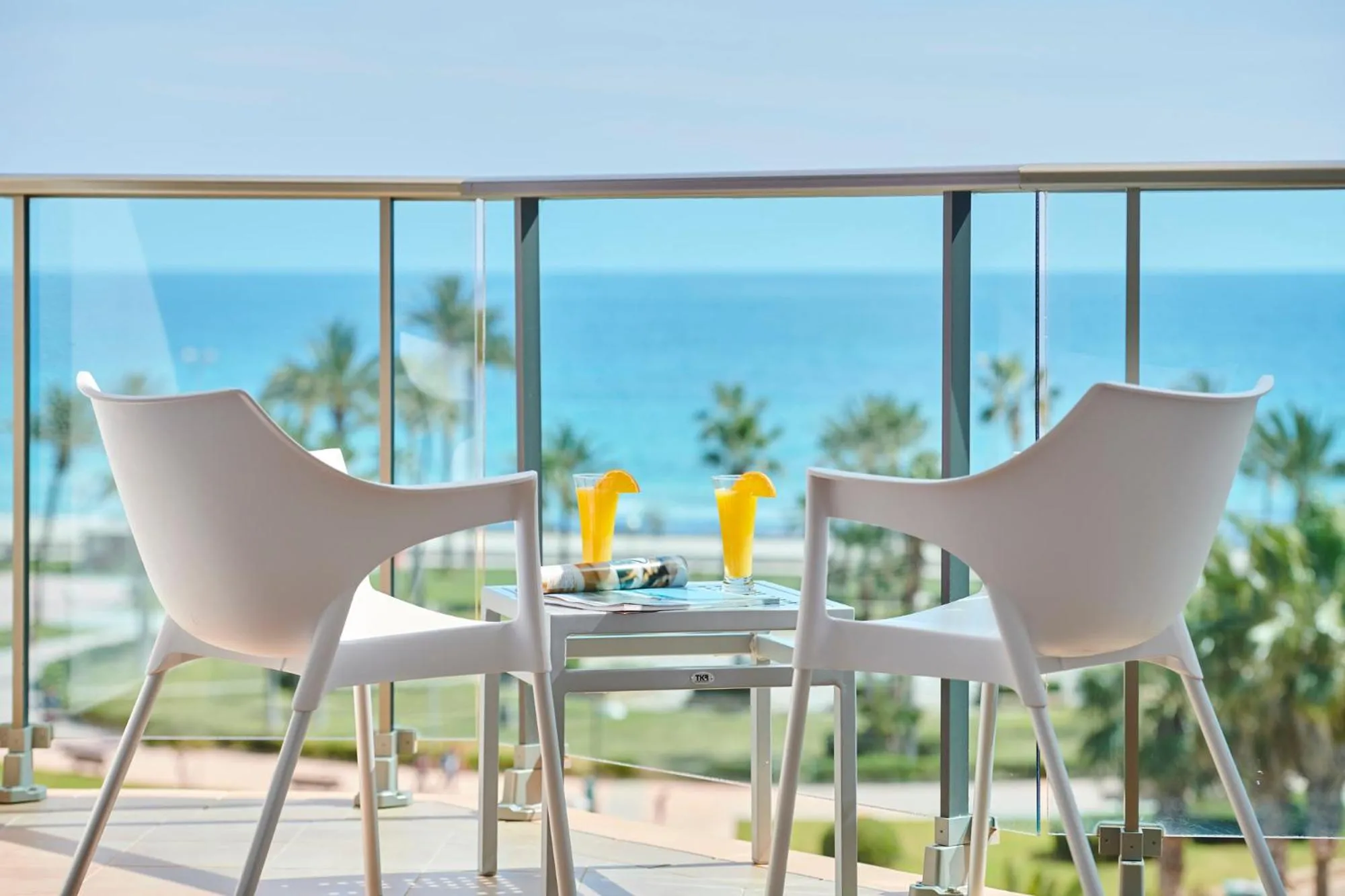 Balcony/Terrace in Hipotels Cala Millor Park