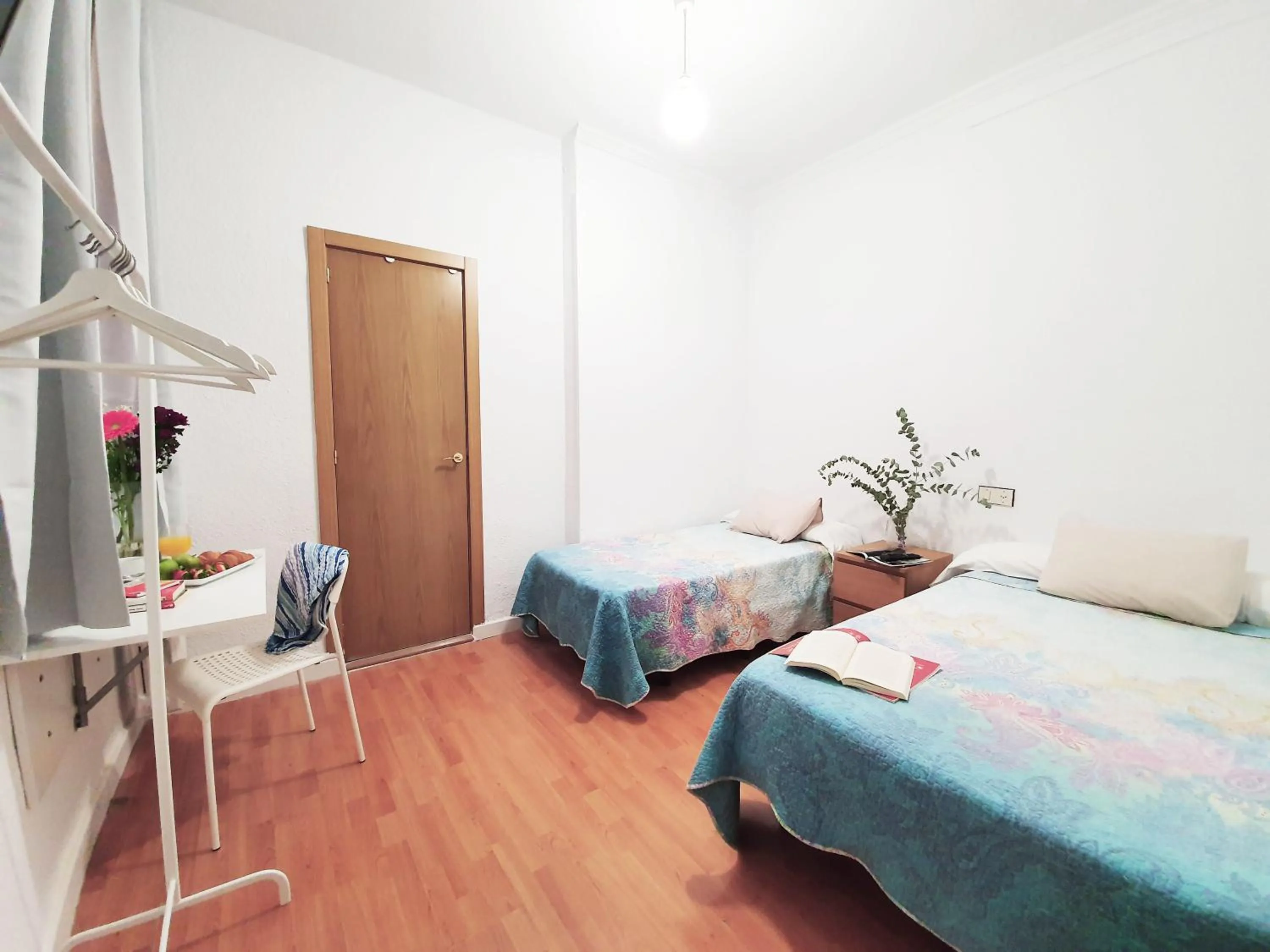 Photo of the whole room, Bed in Hostal Alicante