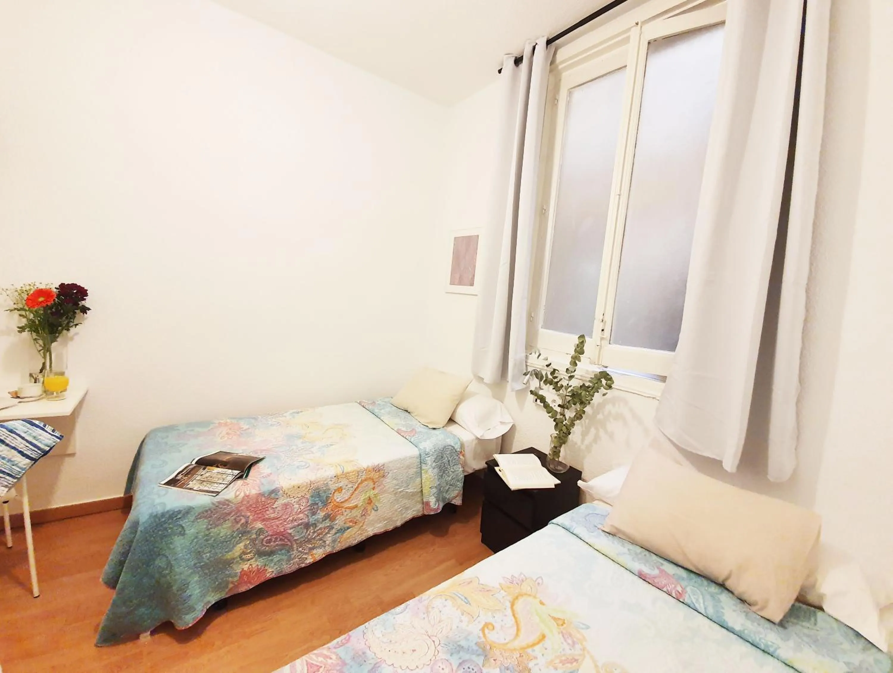 Photo of the whole room, Bed in Hostal Alicante