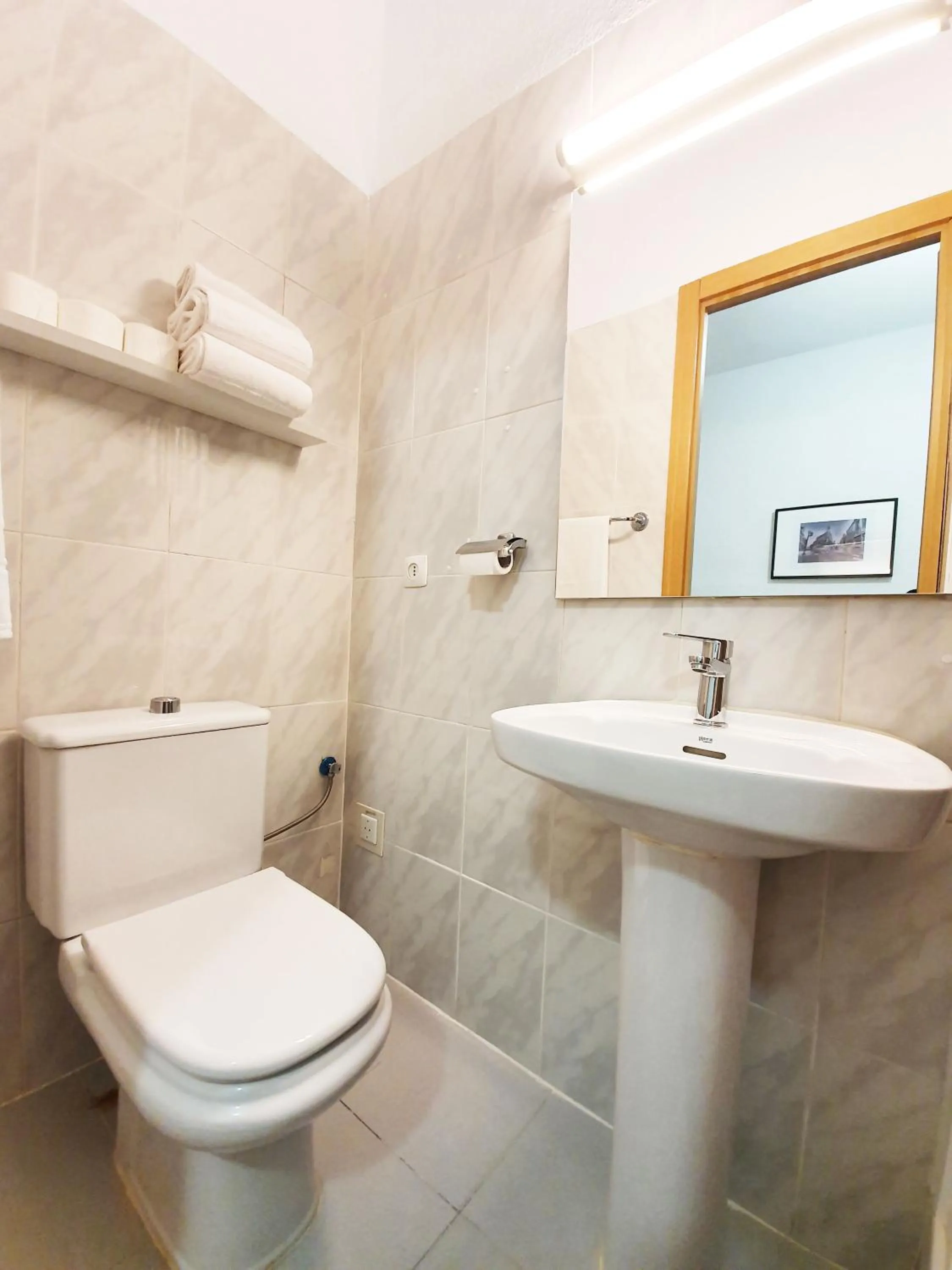 Bathroom in Hostal Alicante