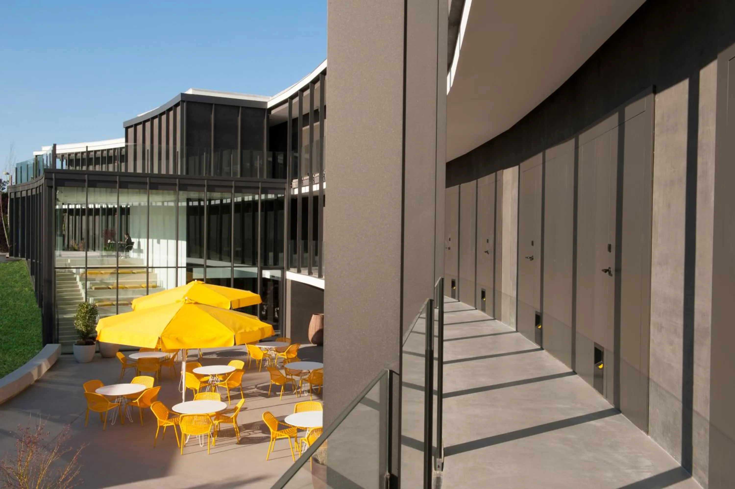 Balcony/Terrace in LAVIDA Hotel at Camiral, a Quinta do Lago Resort