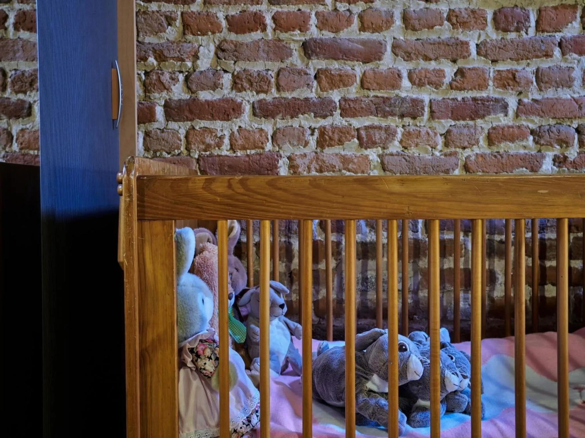 Decorative detail, Bed in Spacious Apartment near Town Center in Mesch