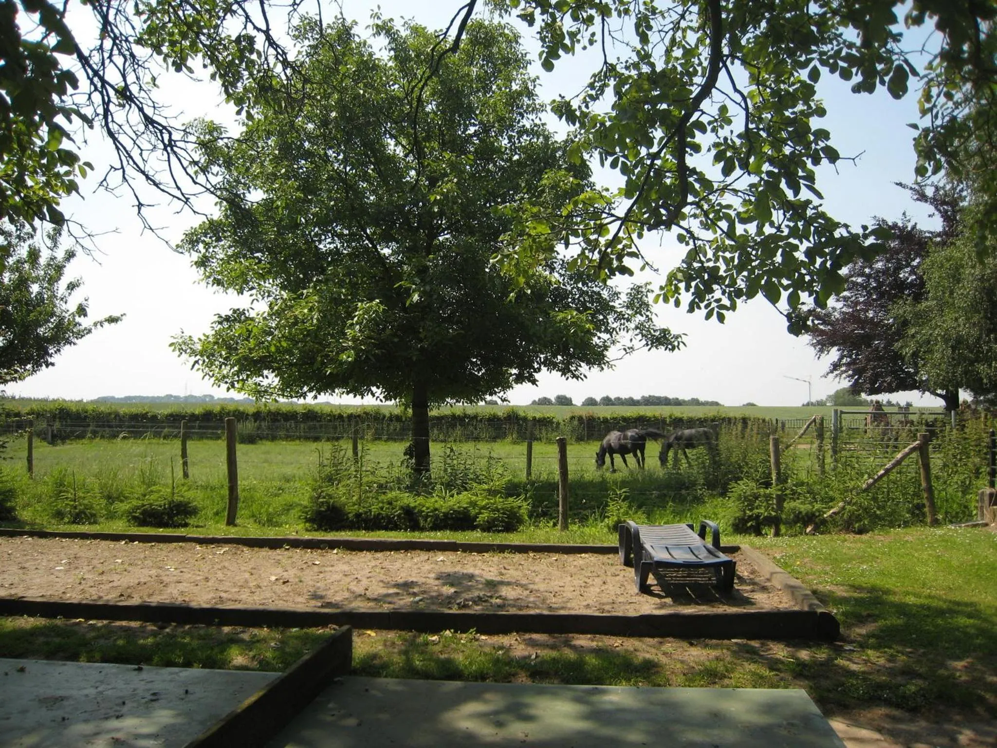 Garden in Spacious Apartment near Town Center in Mesch