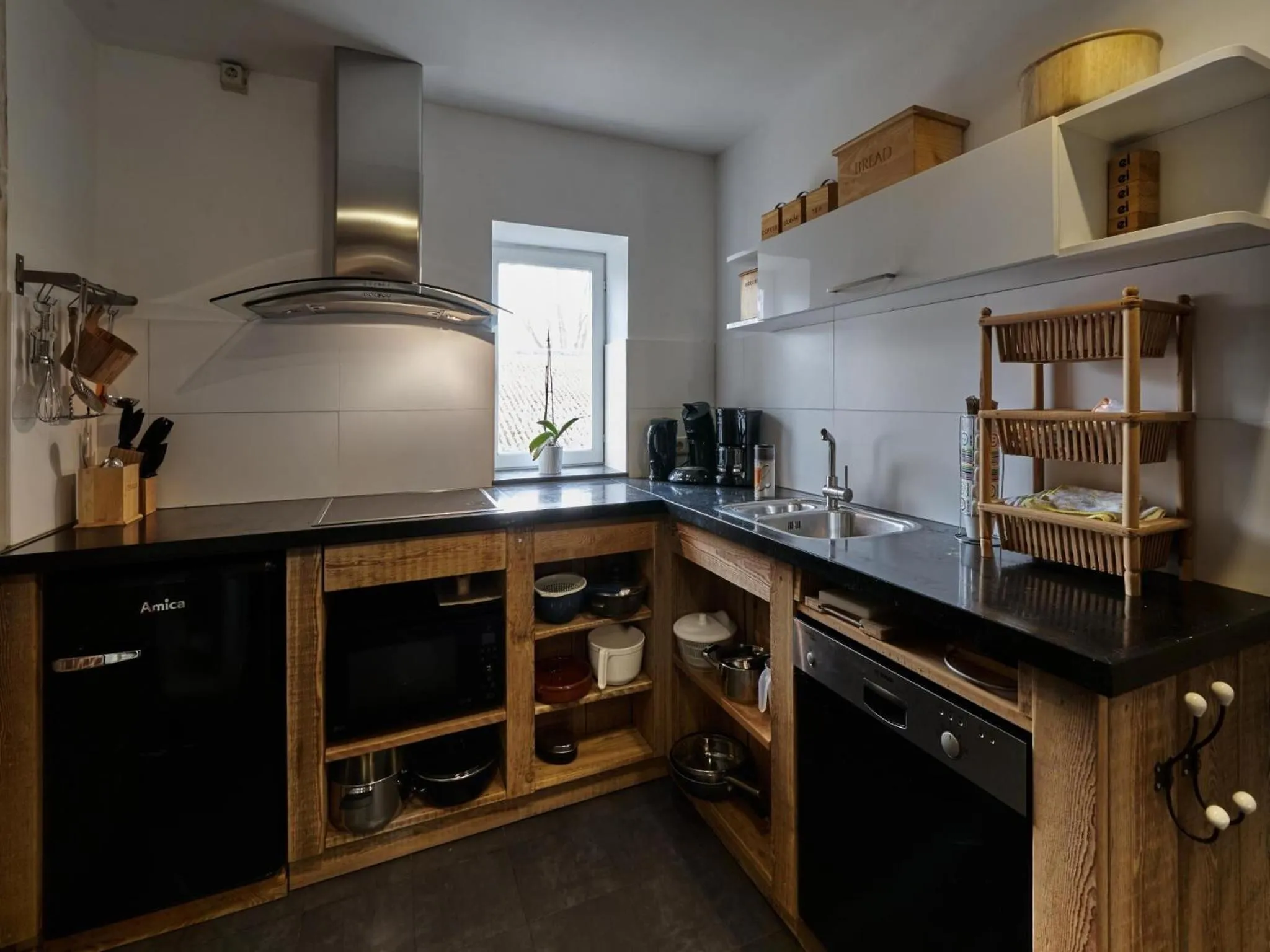 Kitchen or kitchenette, Kitchen/Kitchenette in Spacious Apartment near Town Center in Mesch