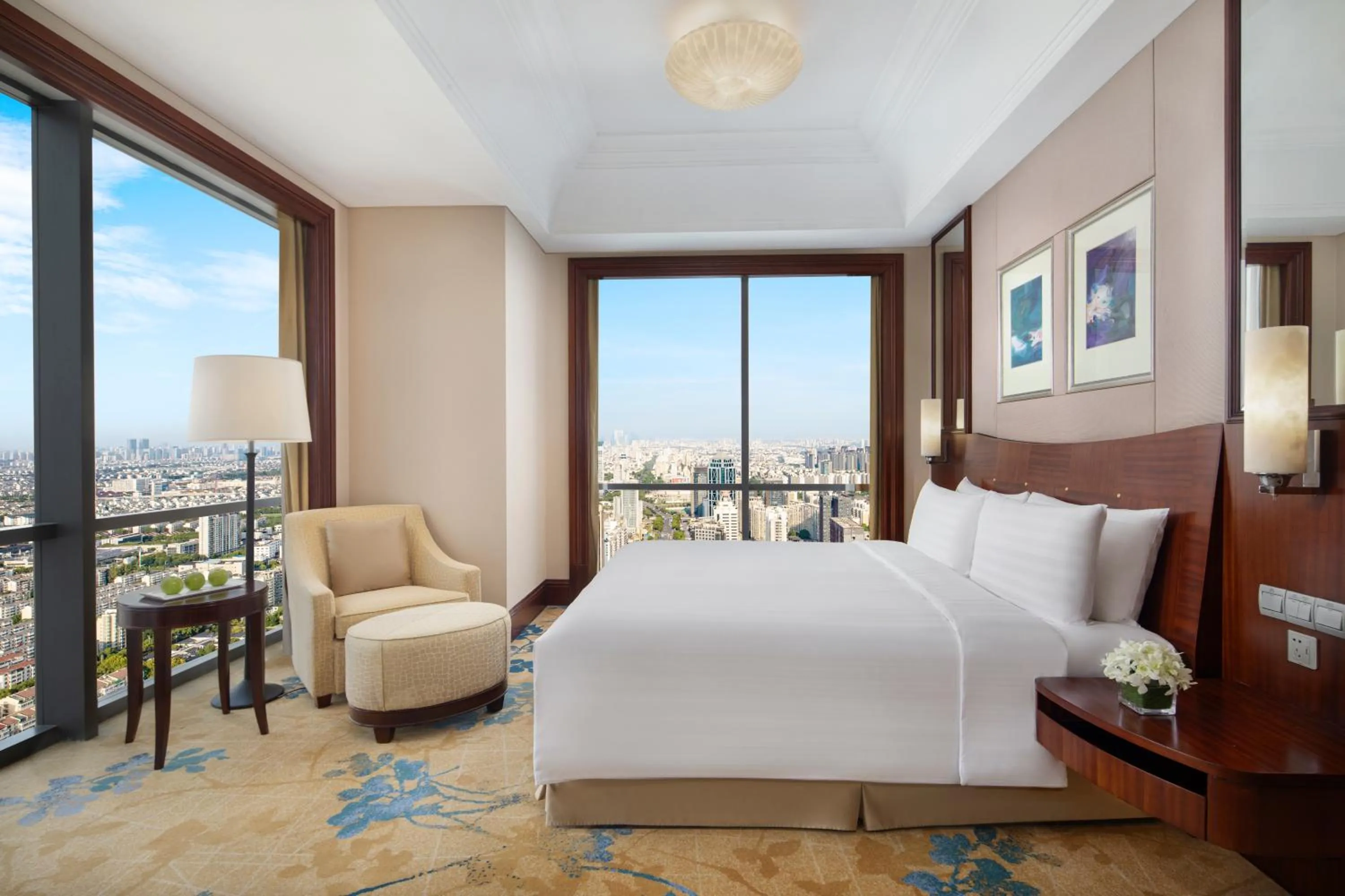 Bed in Shangri-La Suzhou