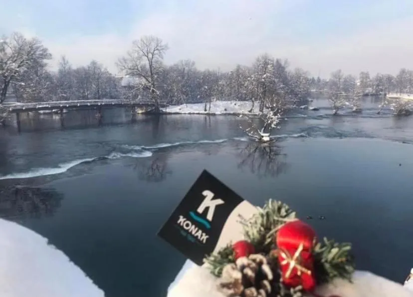 Konak na Uni