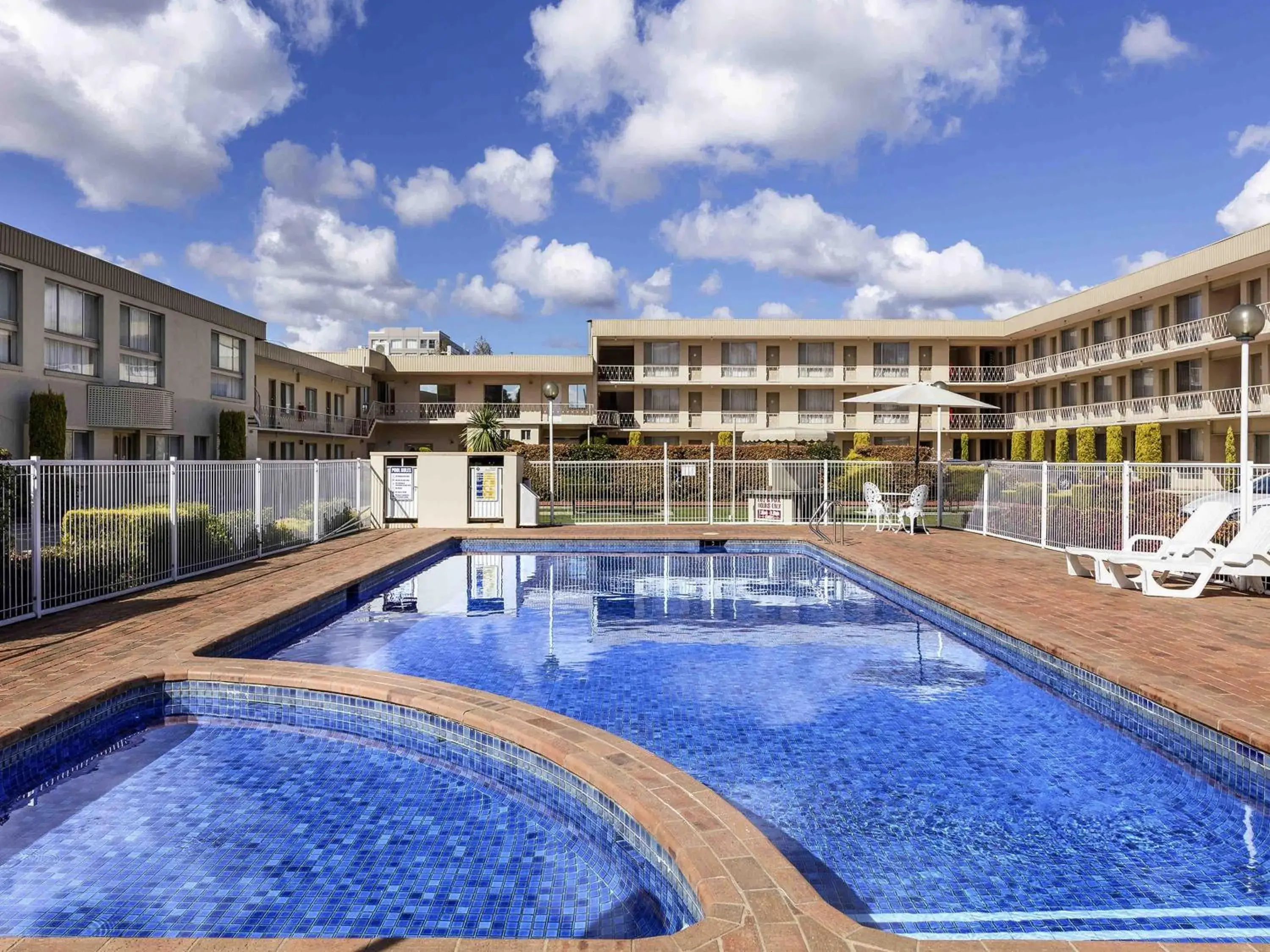 Property building in BreakFree Queanbeyan Property building in BreakFree Queanbeyan