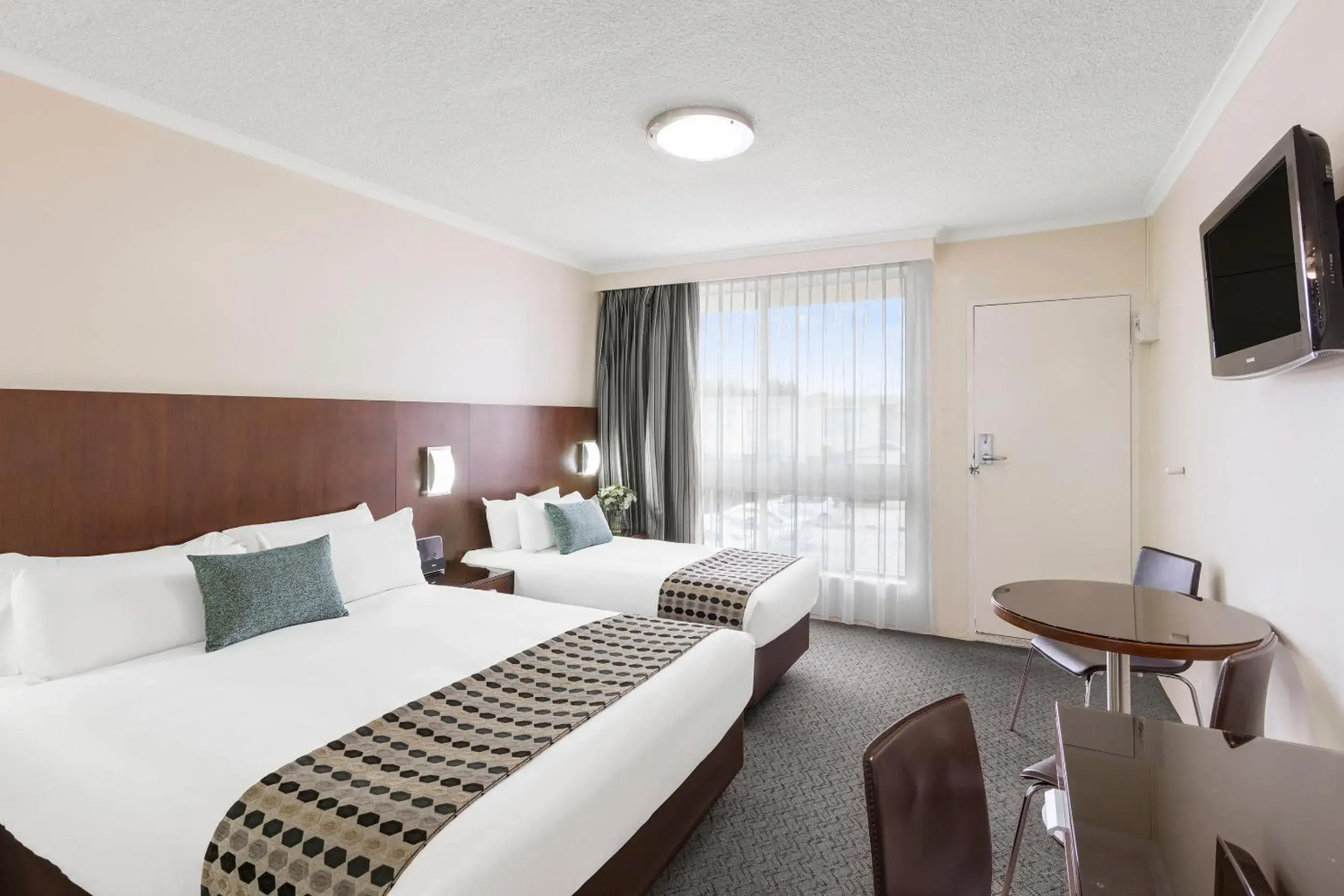 Bed in BreakFree Queanbeyan Bed in BreakFree Queanbeyan