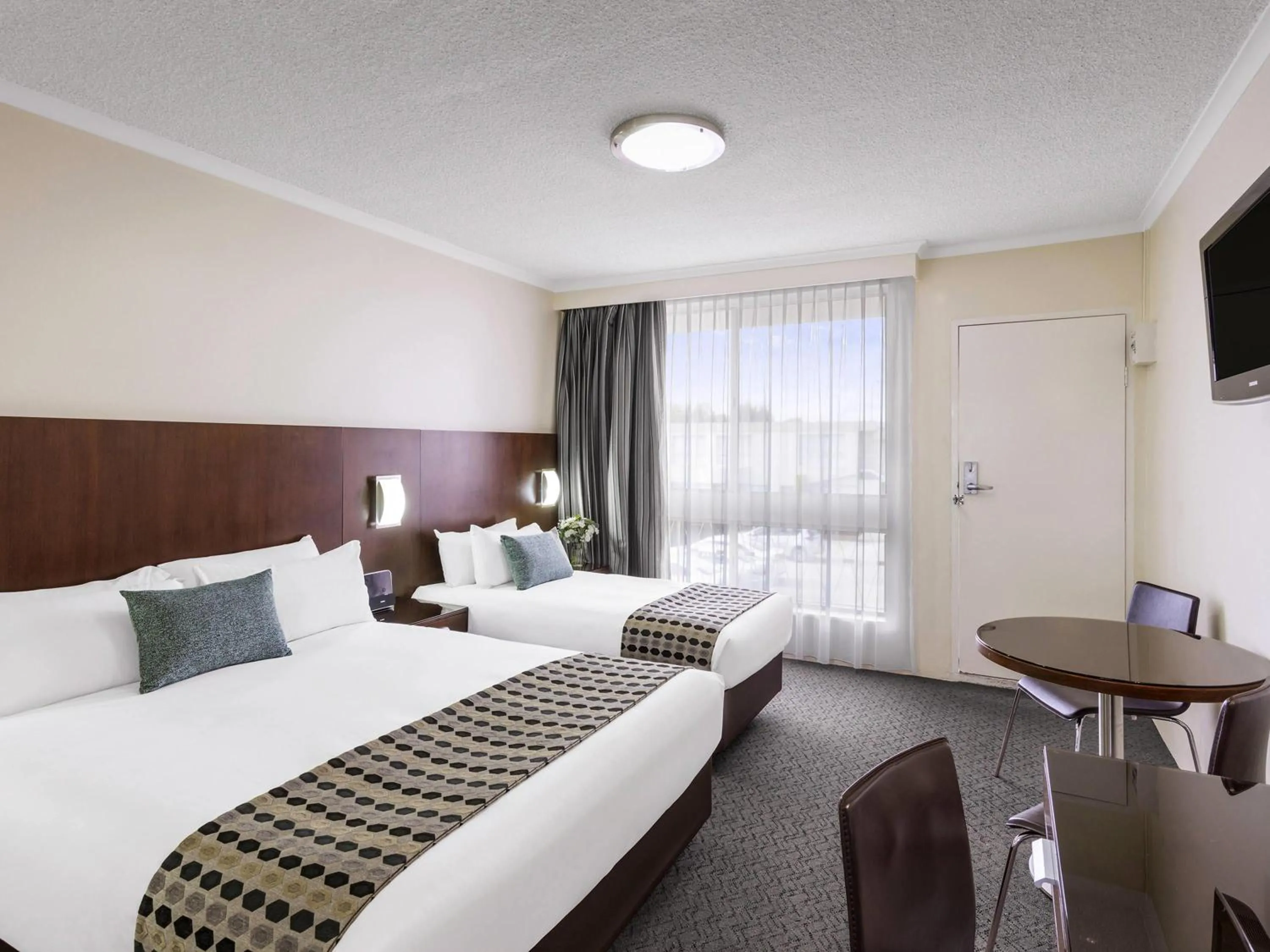 Bedroom, Bed in BreakFree Queanbeyan