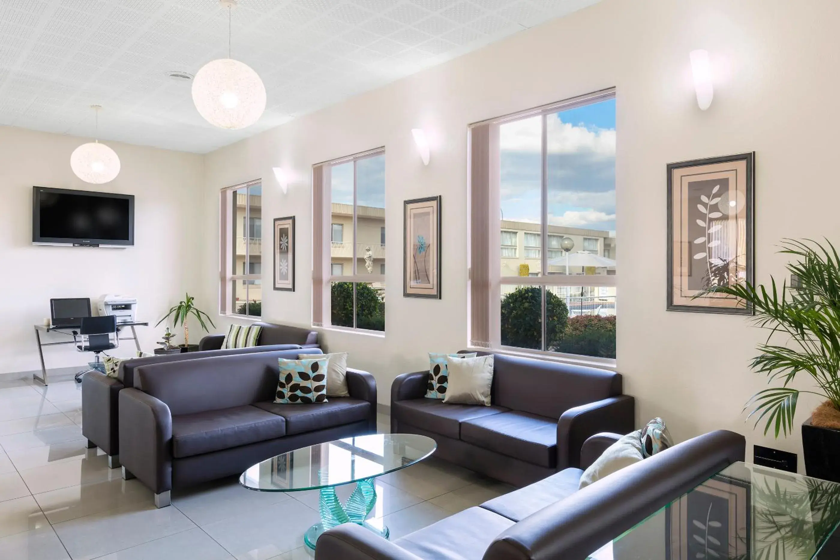 Lobby or reception in BreakFree Queanbeyan Lobby or reception in BreakFree Queanbeyan