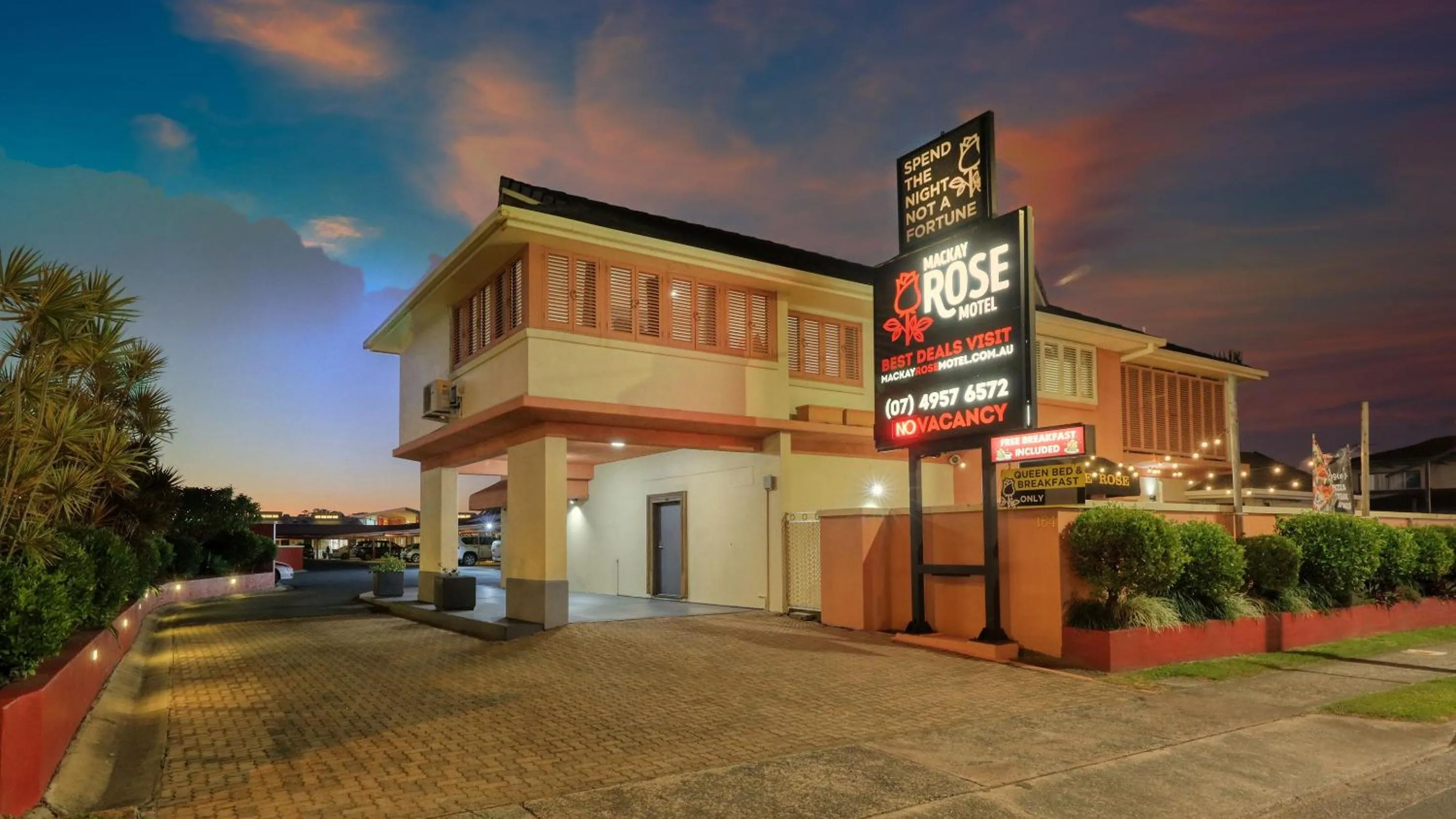 Property building in Mackay Rose Motel