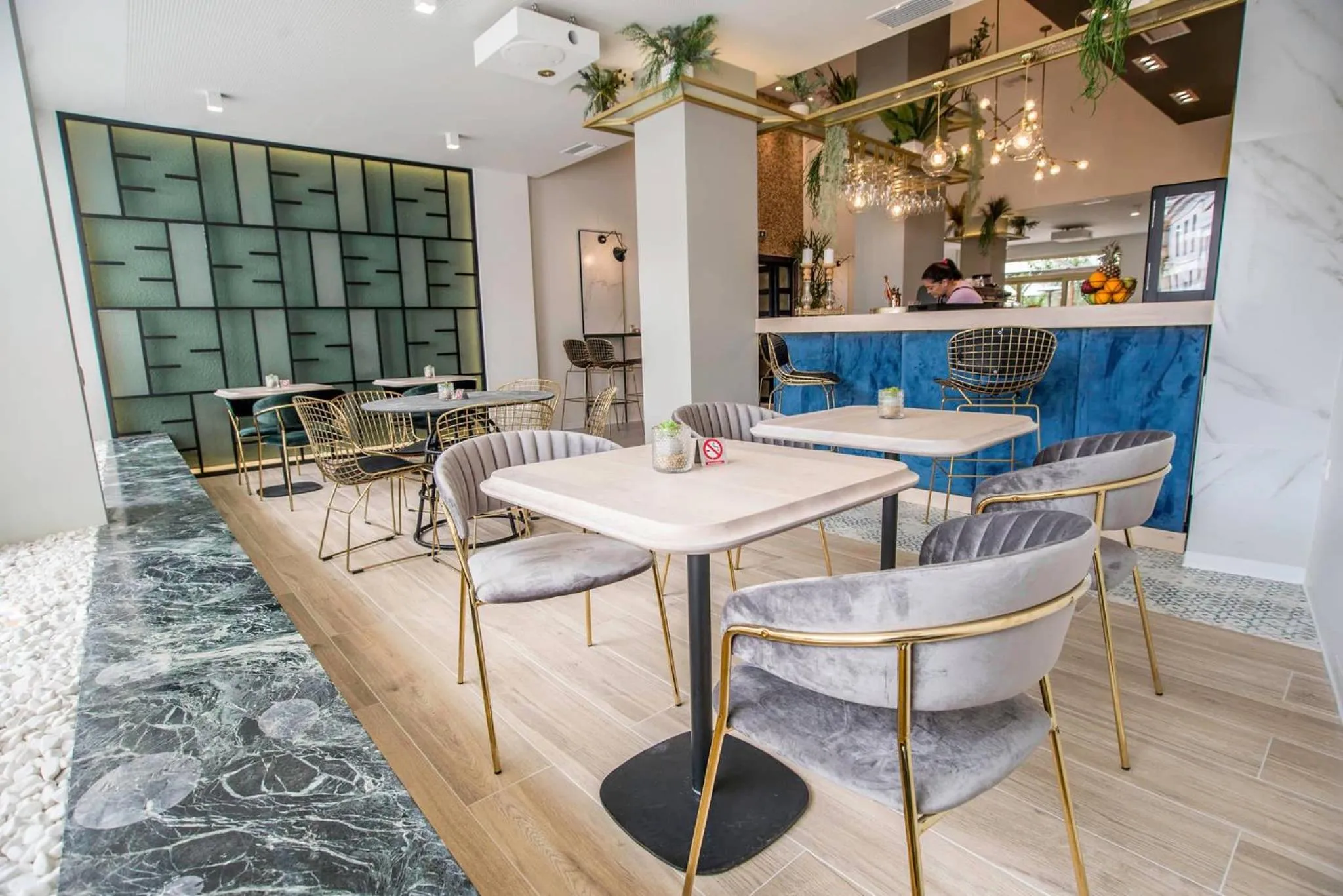 Lounge or bar in John's Hotel