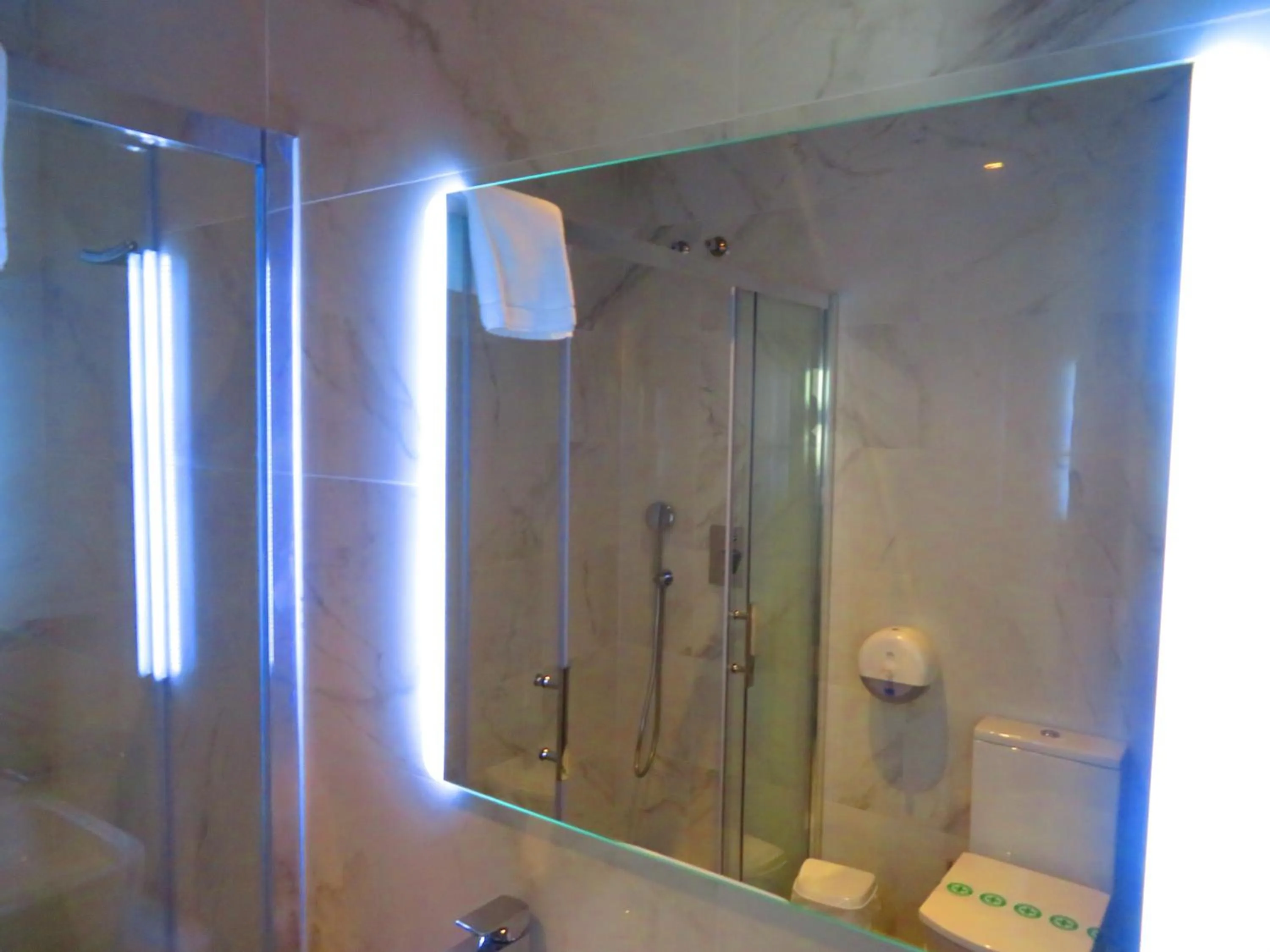 Bathroom in HOTEL MAÑET