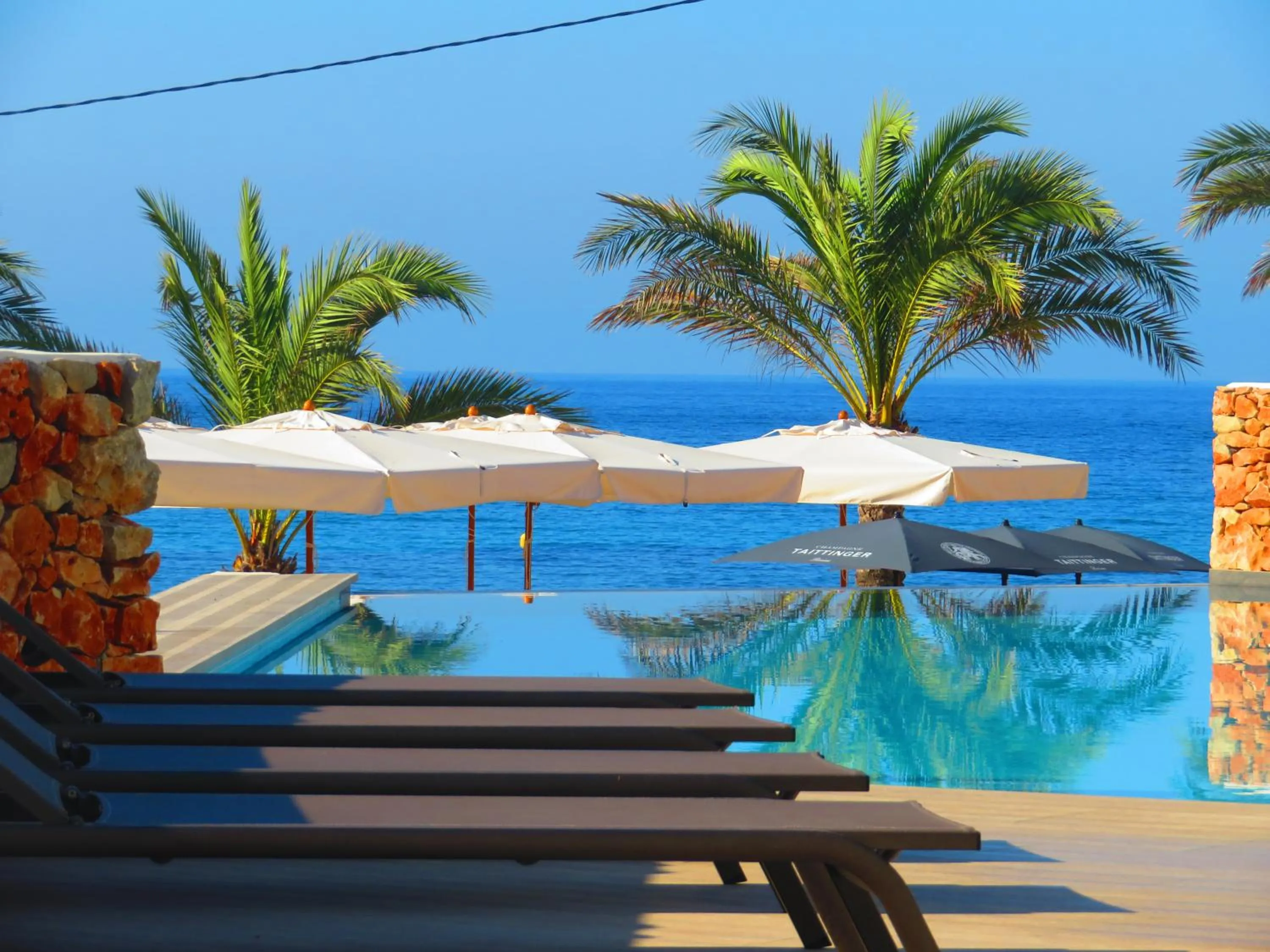 Swimming pool in HOTEL MAÑET