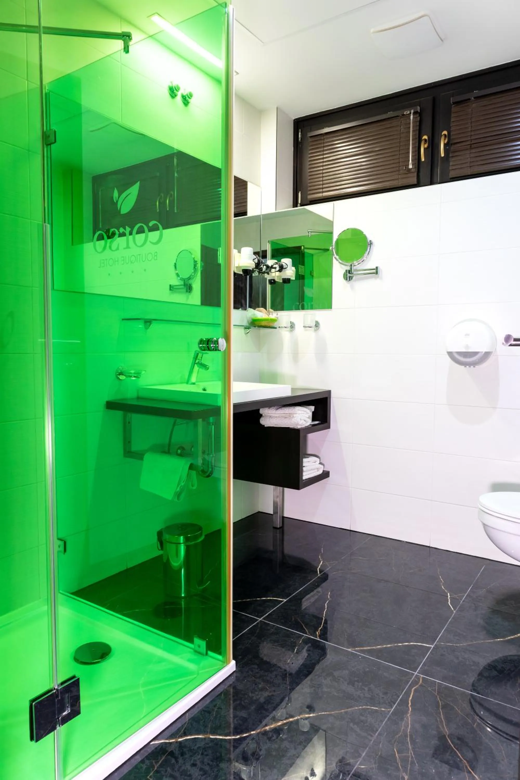 Shower in Corso Boutique Hotel