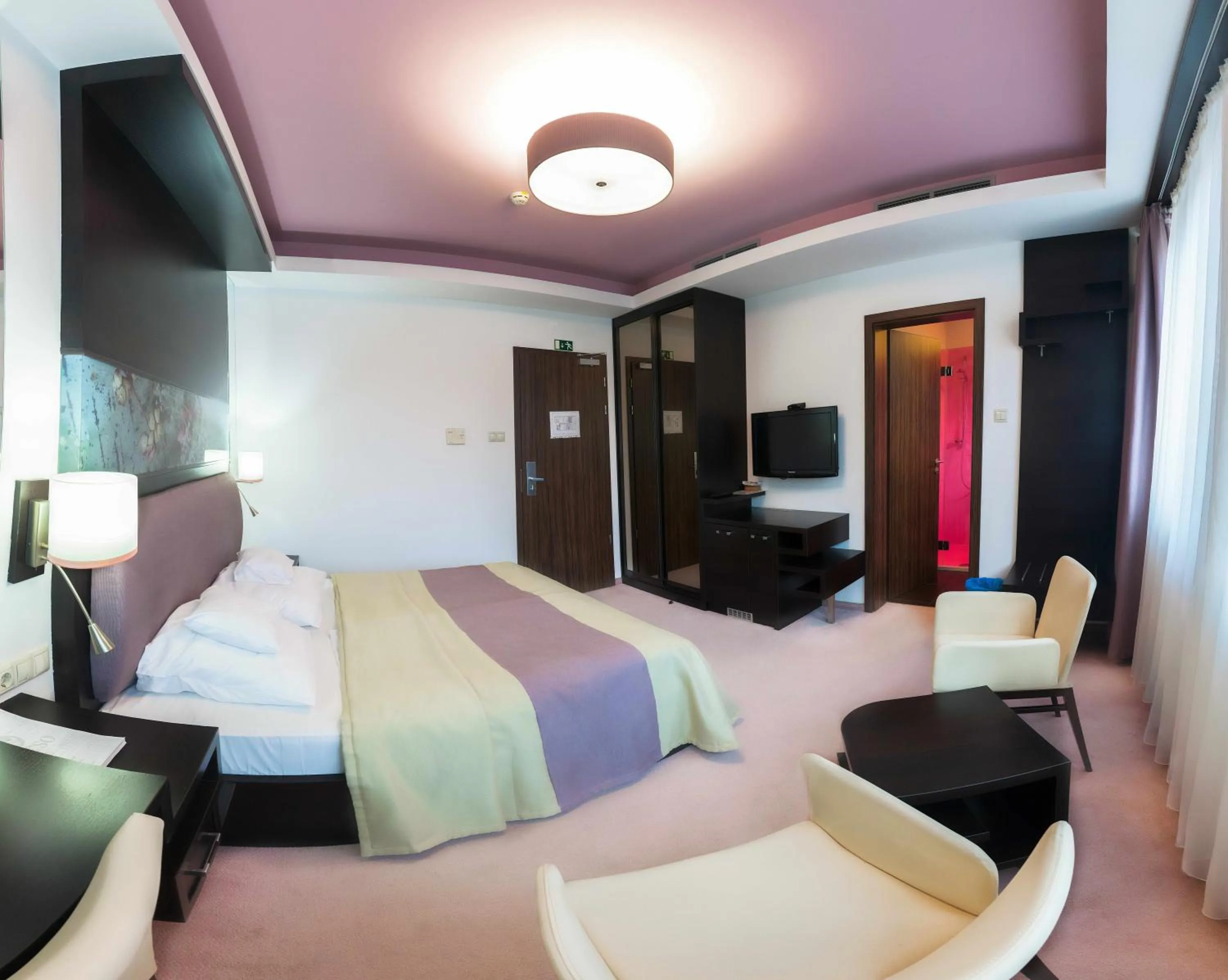 Bed in Corso Boutique Hotel