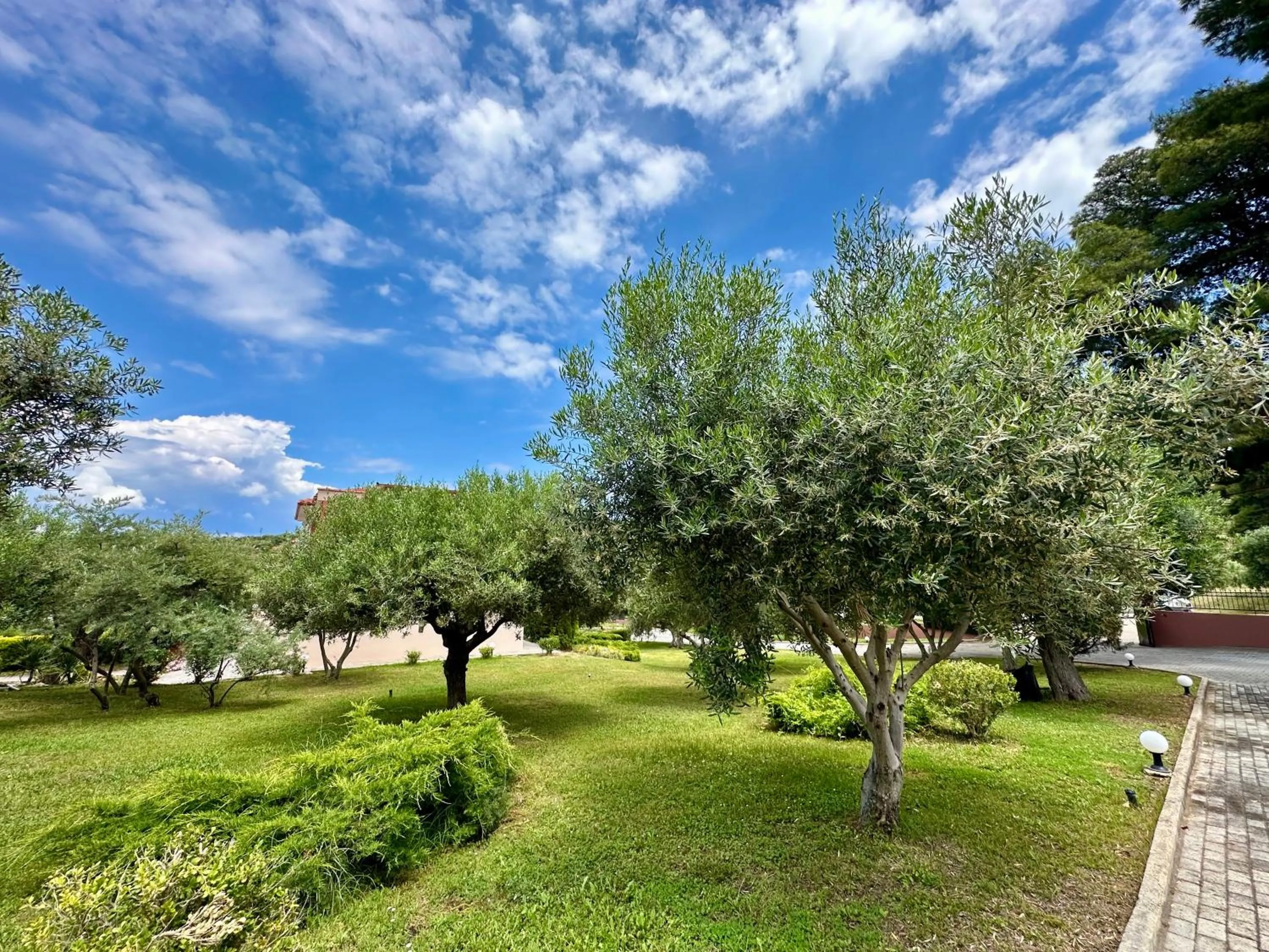 Day in Agrili Apartments & Rooms