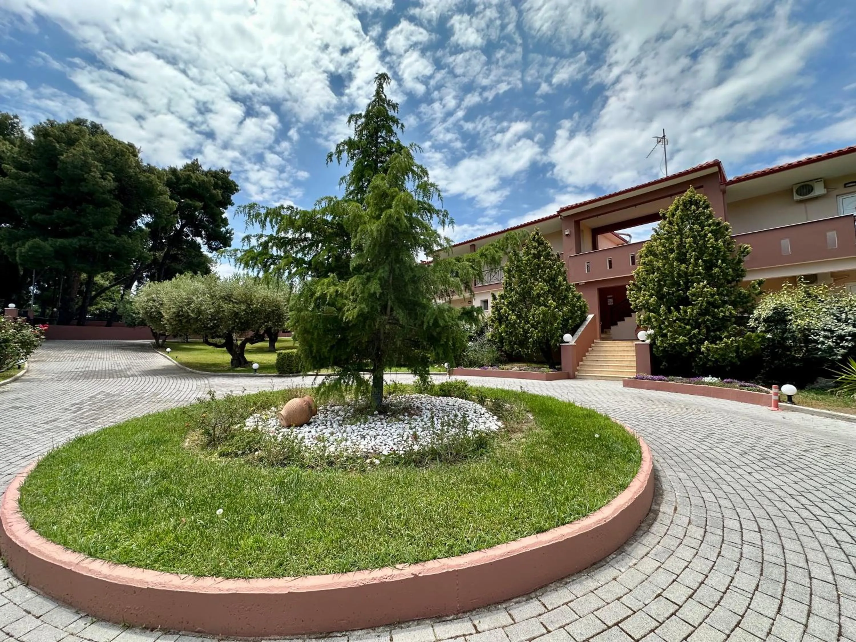 Property building in Agrili Apartments & Rooms