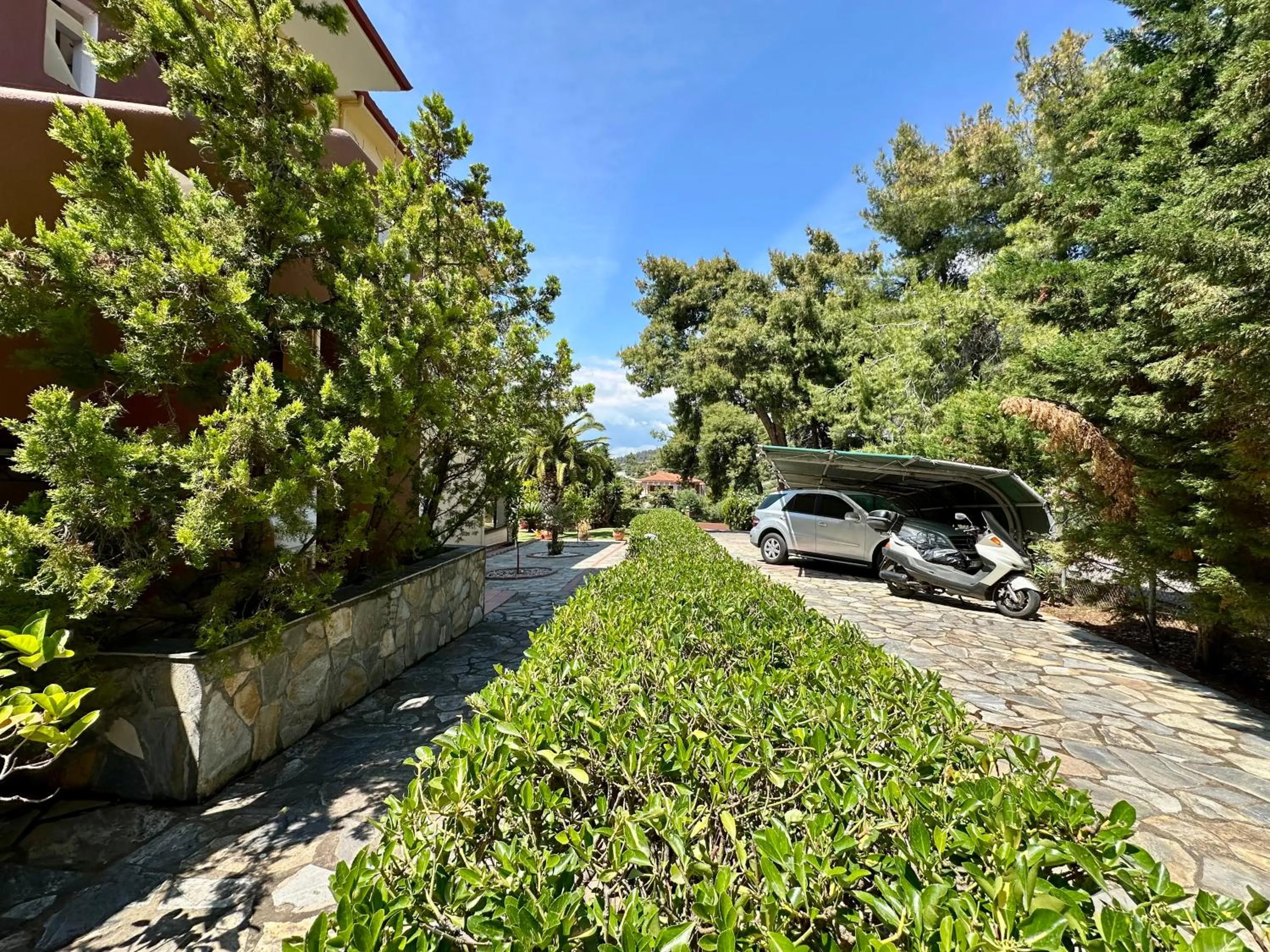 Day in Agrili Apartments & Rooms