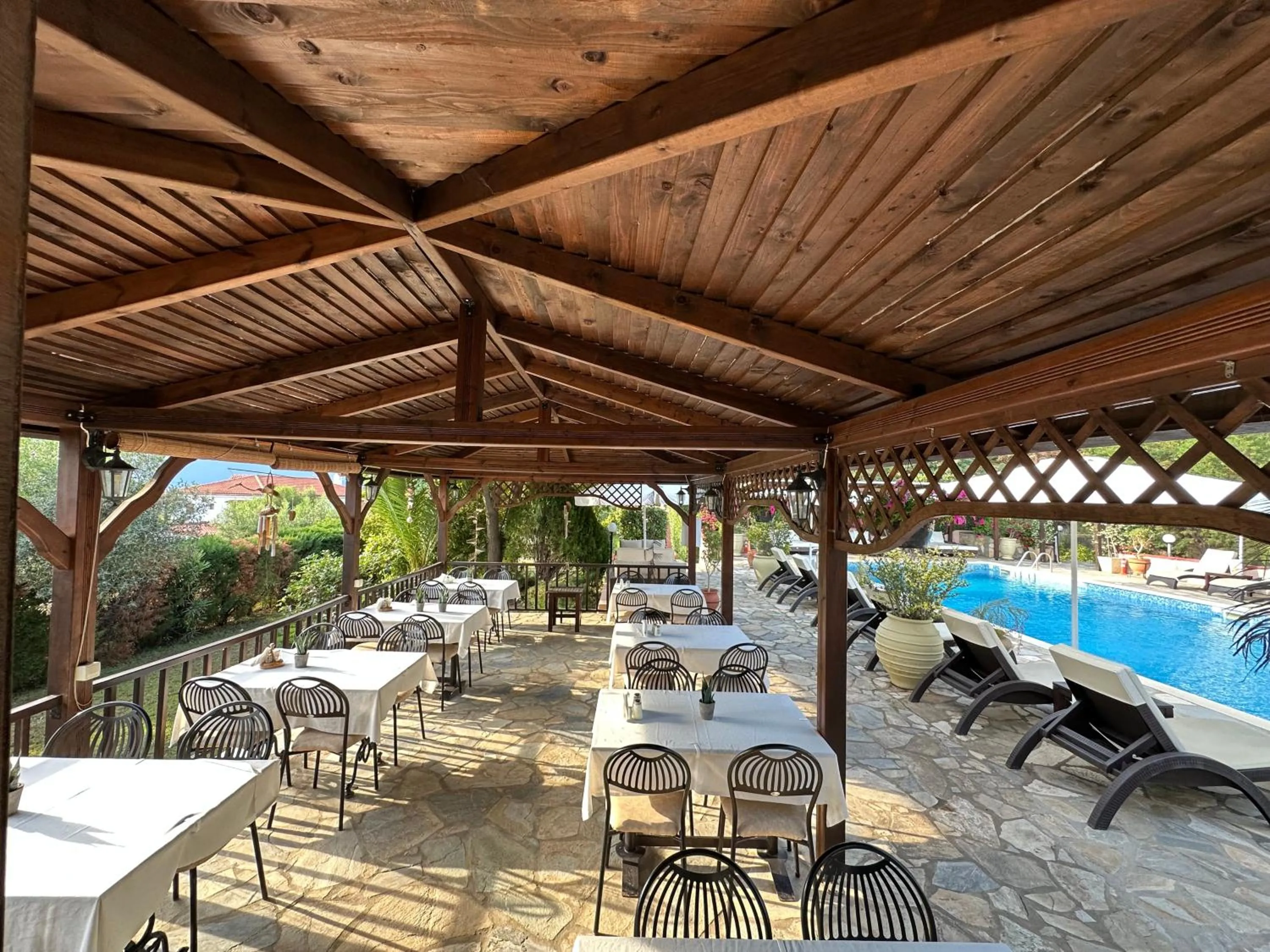 Day in Agrili Apartments & Rooms