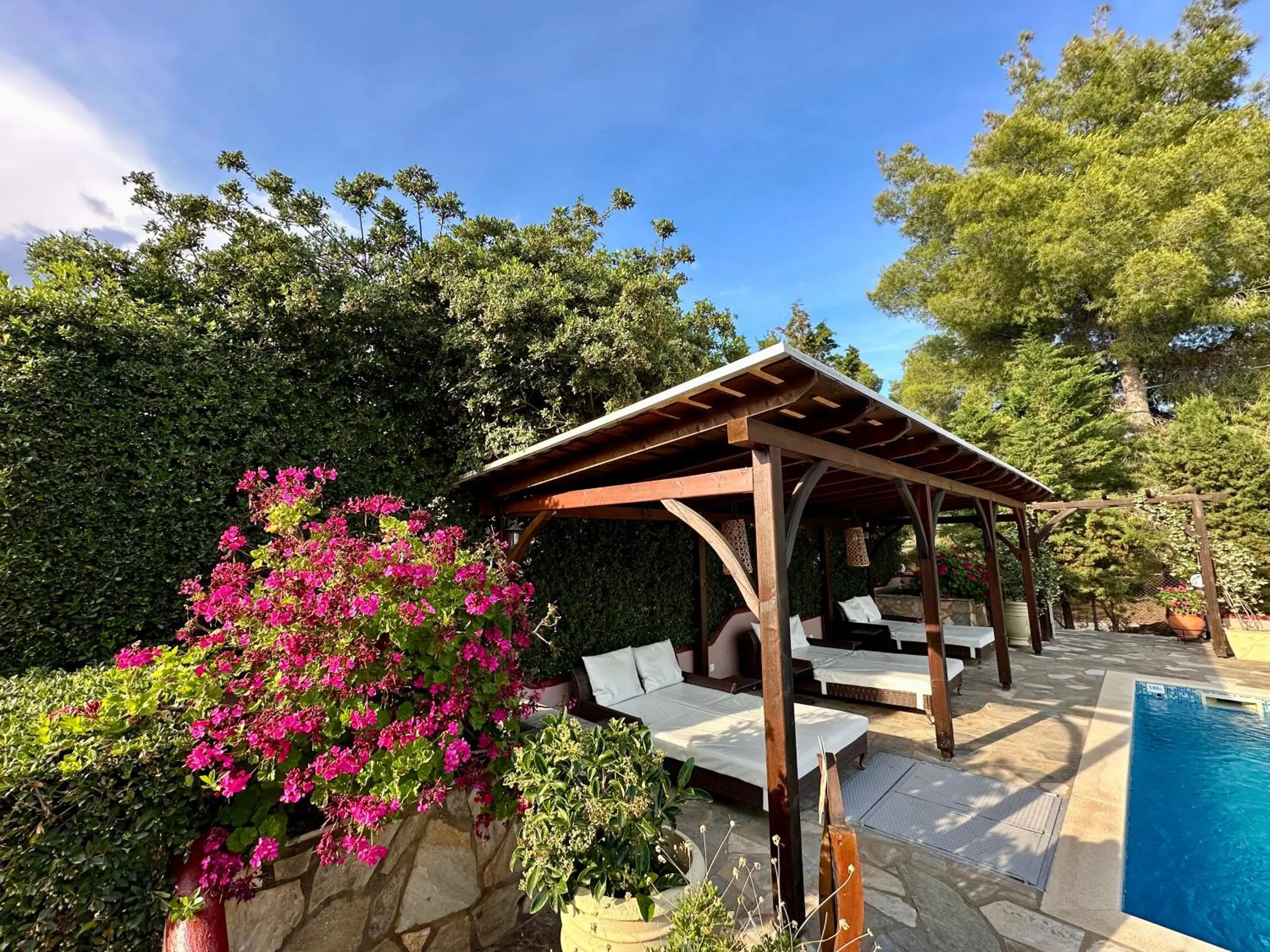 Patio in Agrili Apartments & Rooms